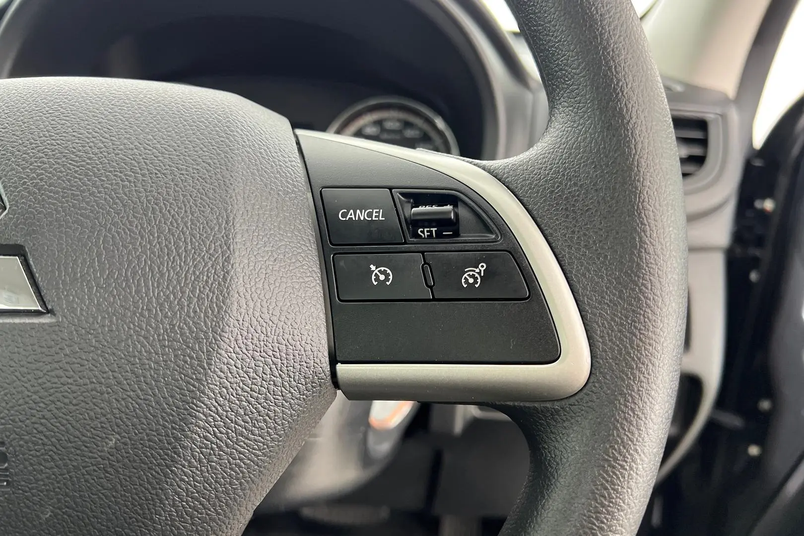2023 Mitsubishi Triton Gallery Image 18