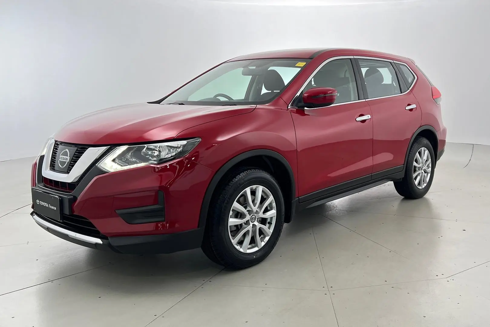2019 Nissan X-TRAIL Gallery Image 9