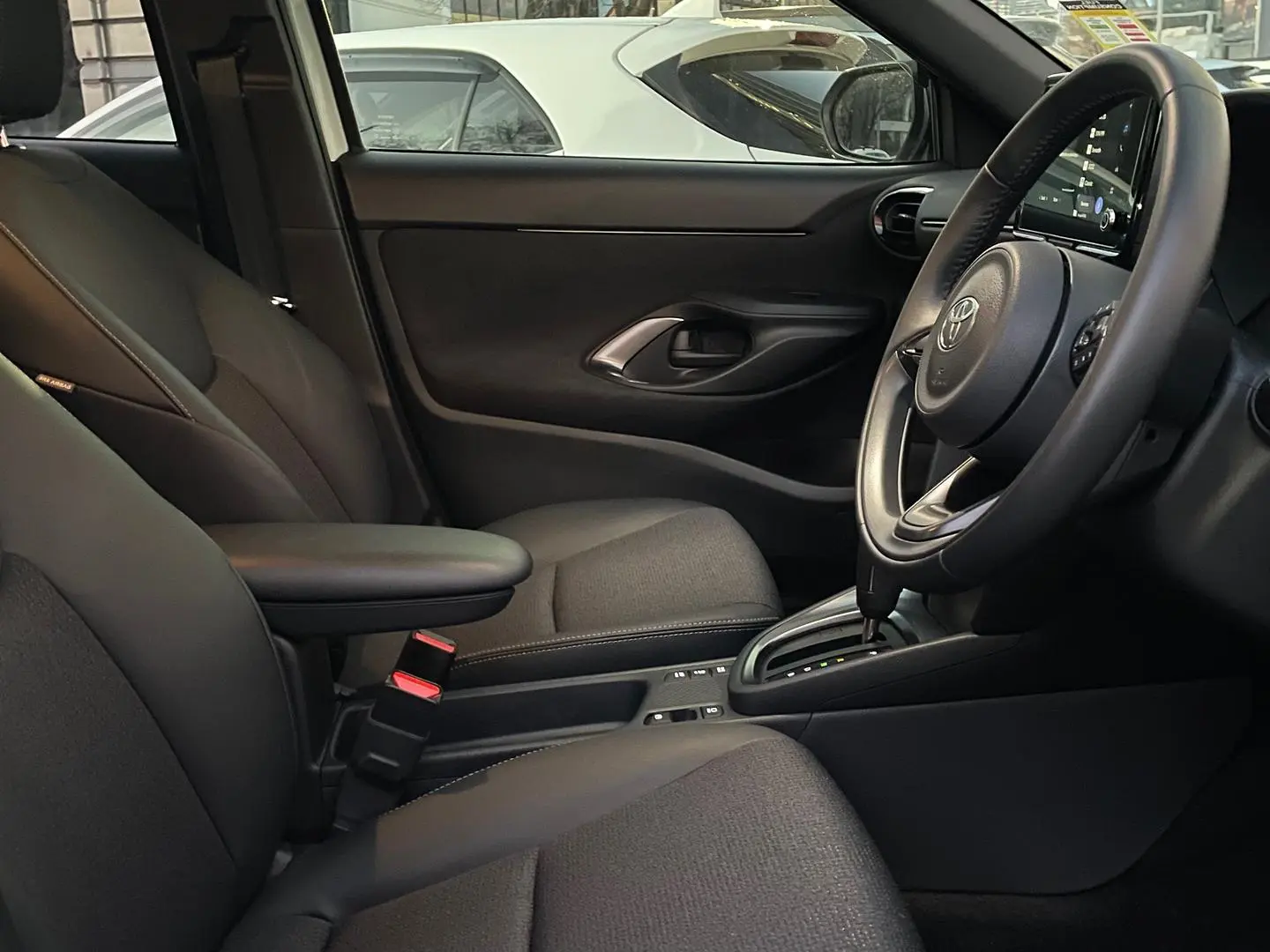 2024 Toyota Yaris Cross Gallery Image 11