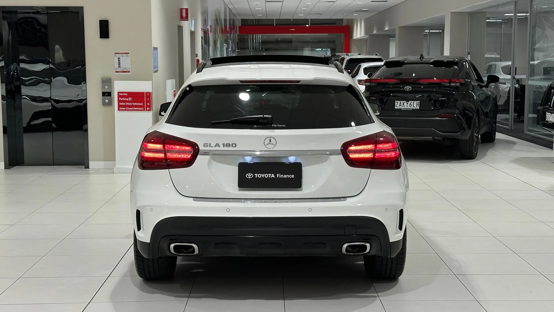 2018 Mercedes-Benz GLA-Class Gallery Image 9