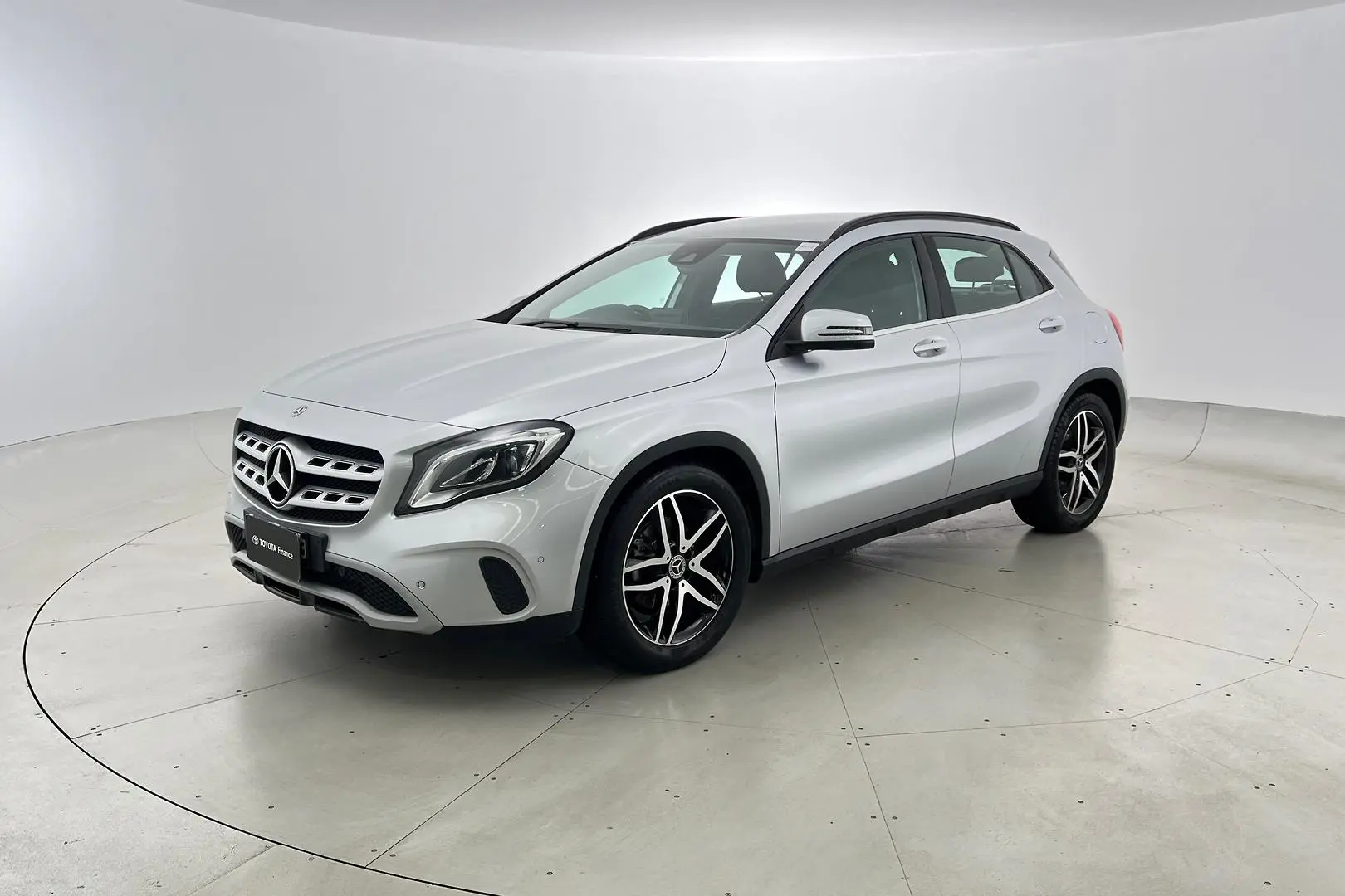 2019 Mercedes-Benz Gla-Class Gallery Image 8