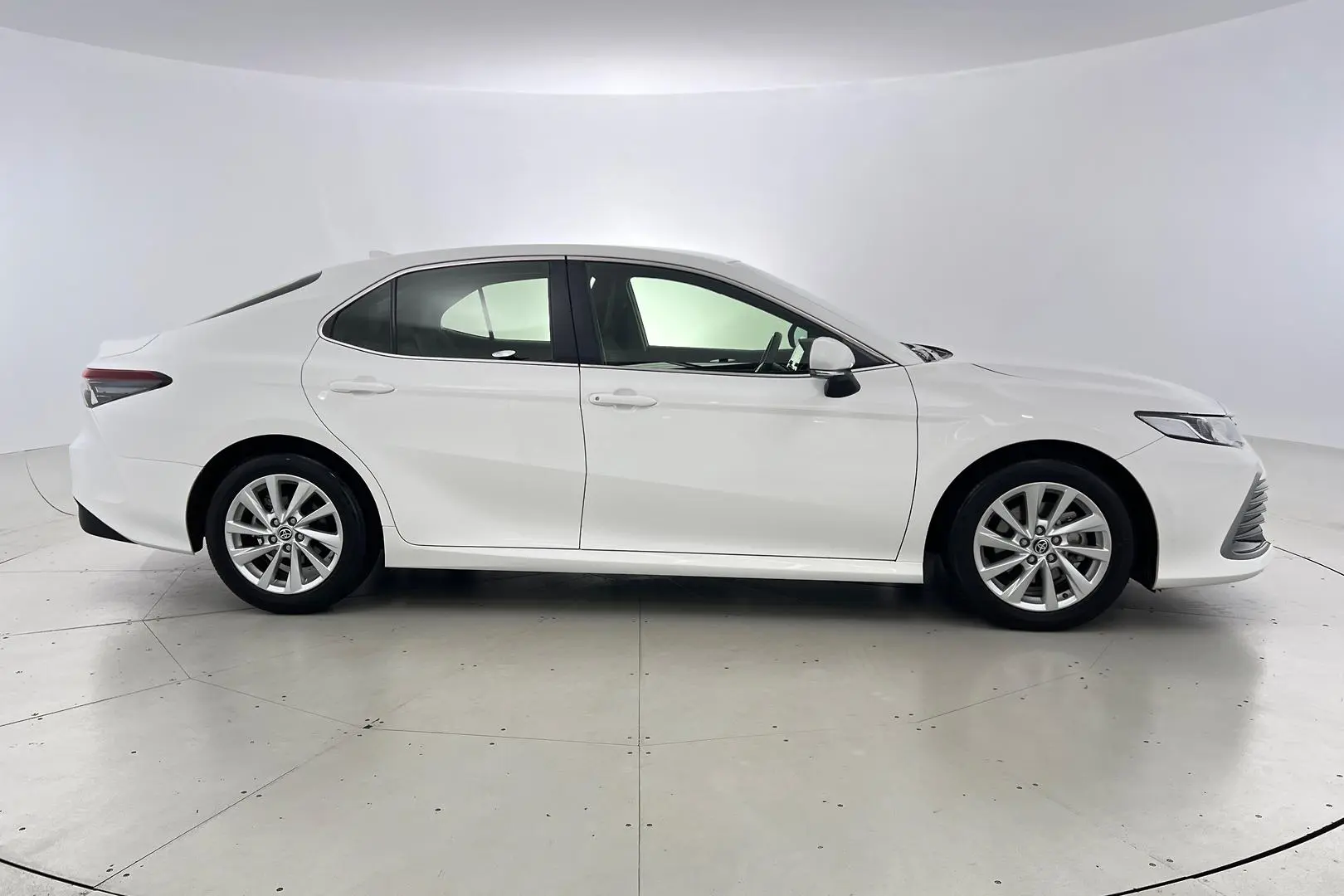 2024 Toyota Camry Gallery Image 5