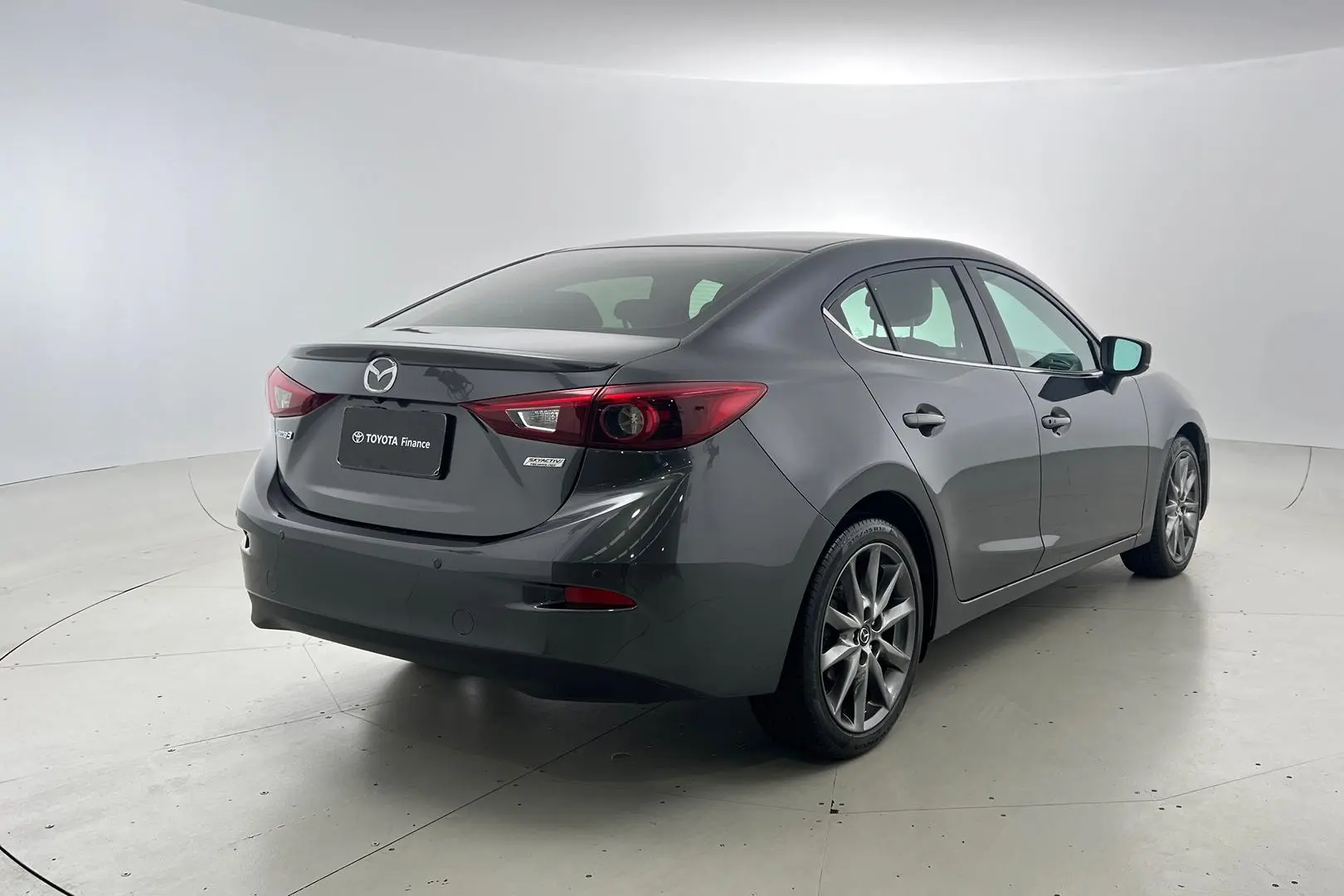 2017 Mazda 3 Gallery Image 4