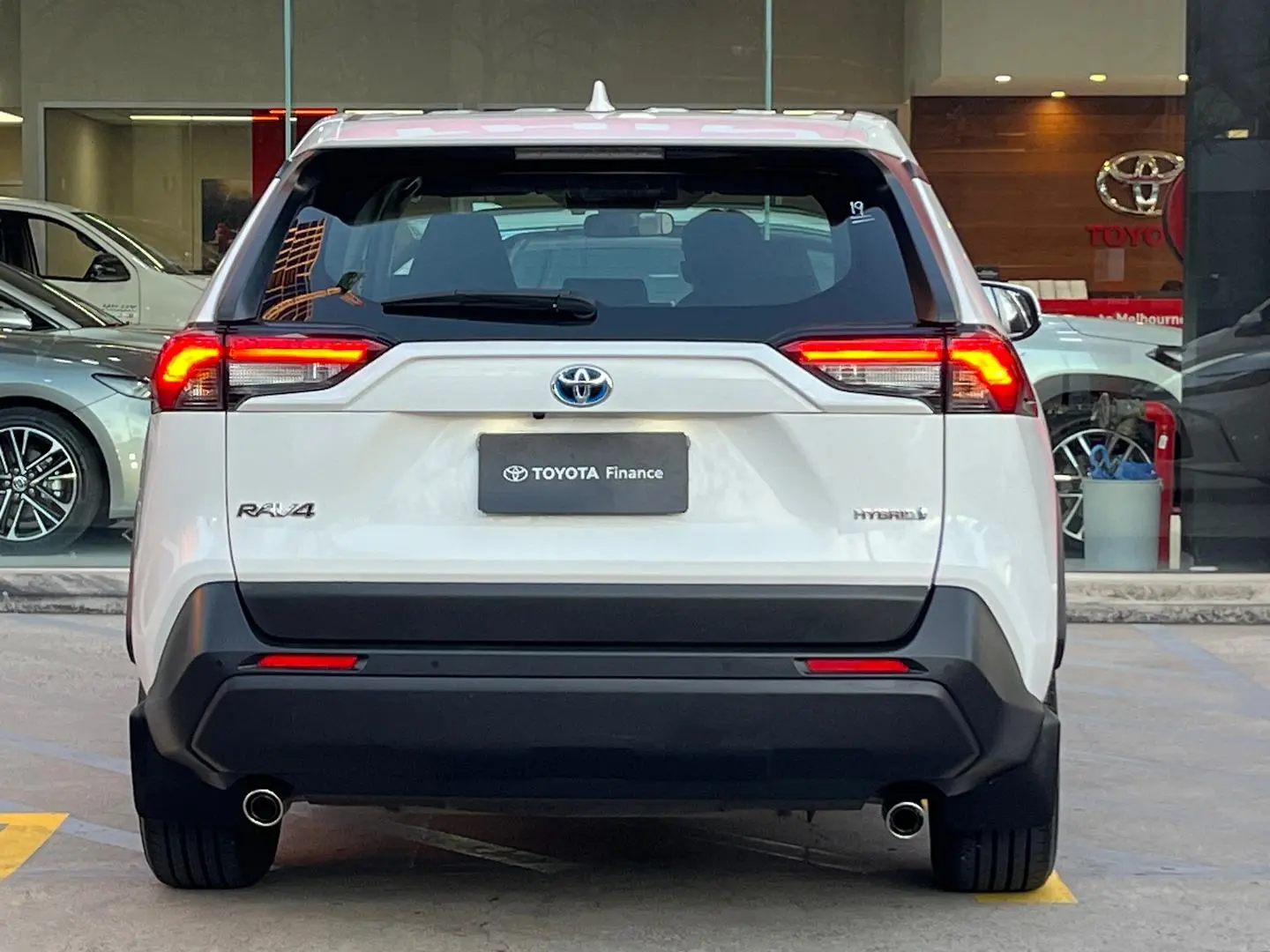 2023 Toyota RAV4 Gallery Image 9