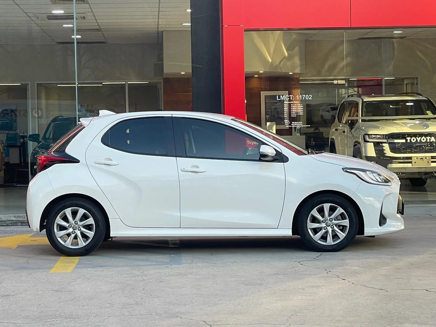 2020 Toyota Yaris Gallery Image 2