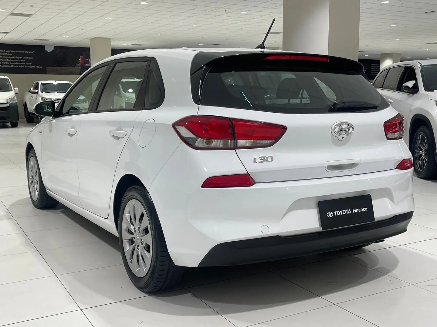2020 Hyundai i30 Gallery Image 8