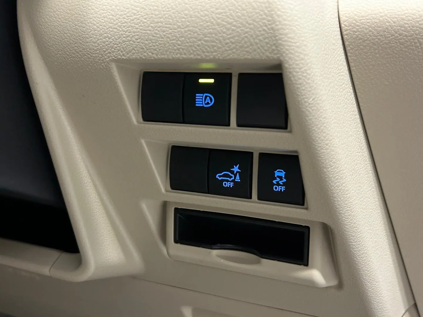 2022 Toyota Landcruiser Gallery Image 28