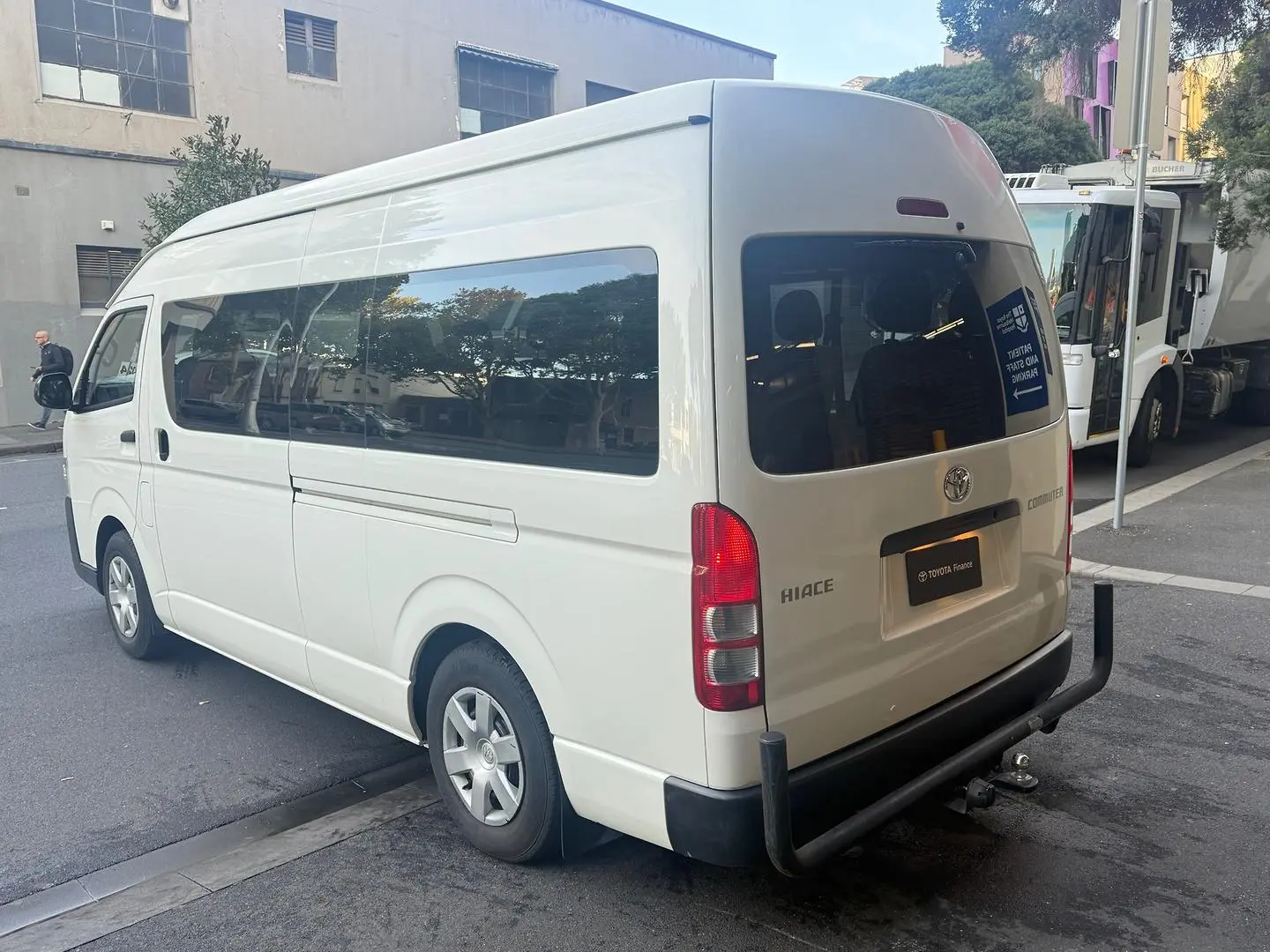 2019 Toyota Hiace Gallery Image 7