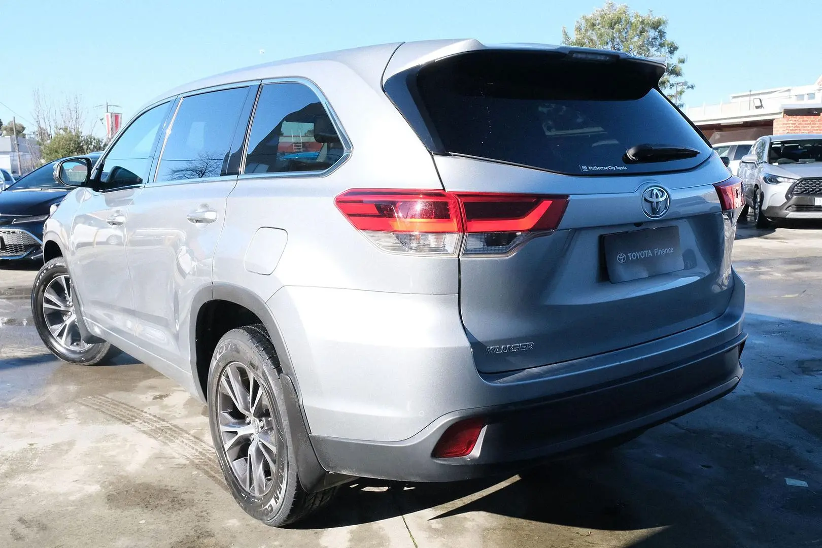 2019 Toyota Kluger Gallery Image 2