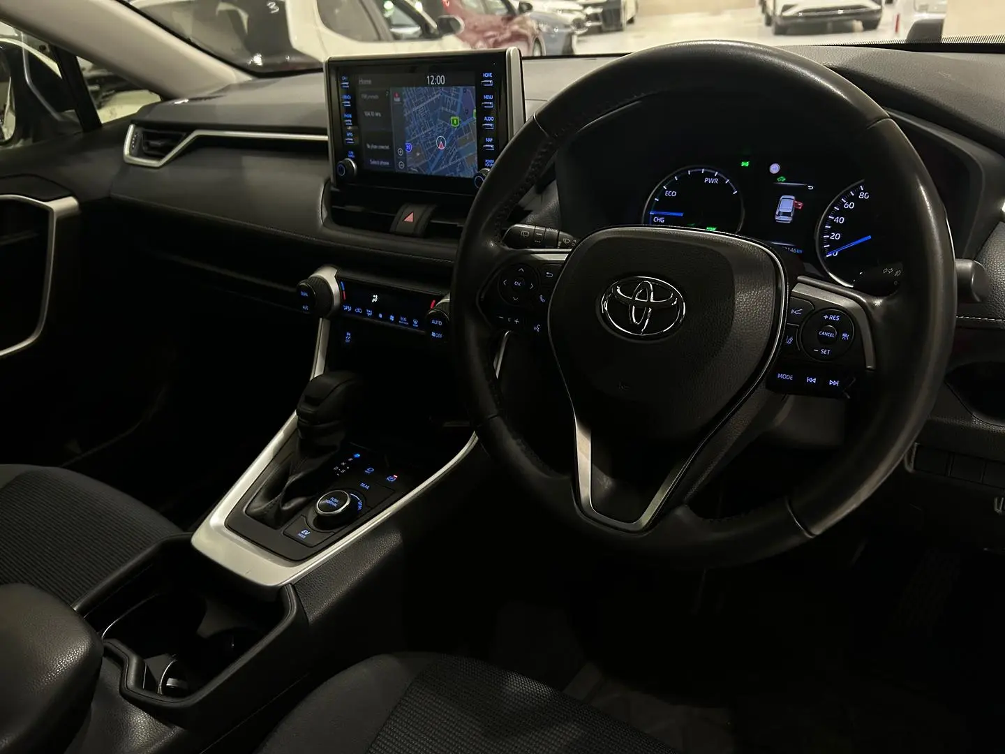 2020 Toyota RAV4 Gallery Image 11