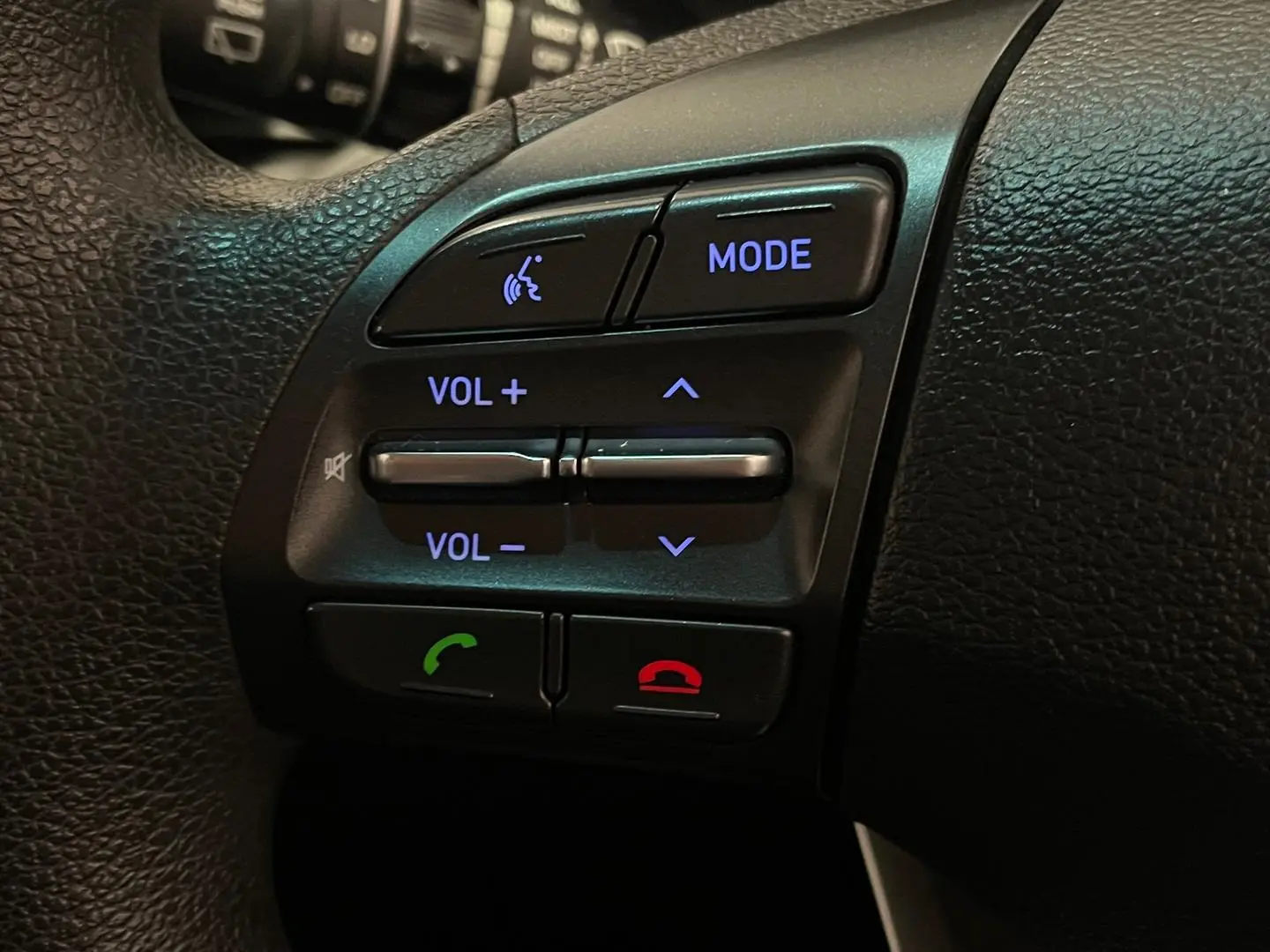 2020 Hyundai i30 Gallery Image 20