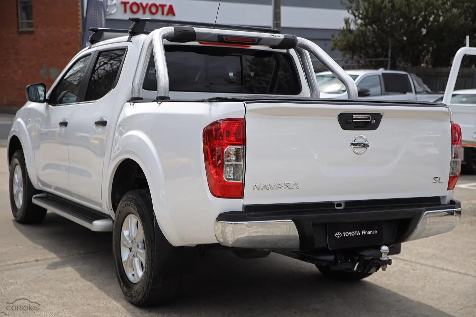 2019 Nissan Navara Image 2