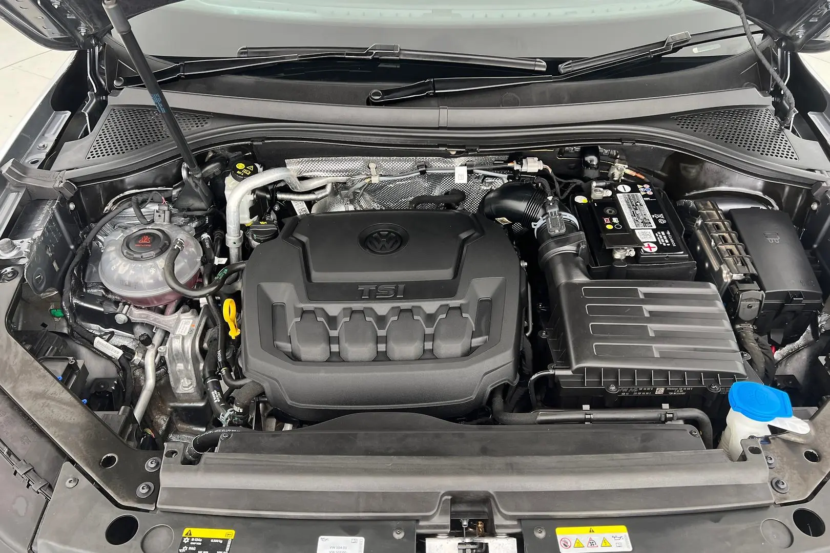 2021 Volkswagen Tiguan Gallery Image 23