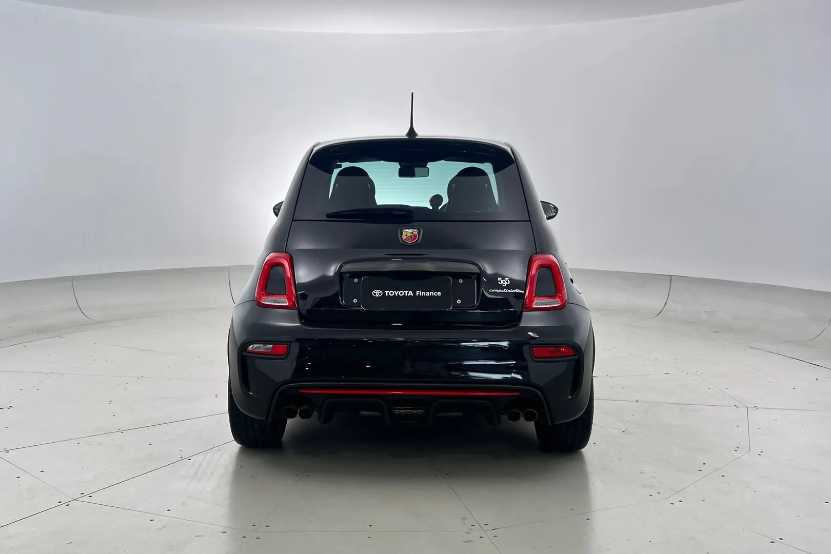 2021 Abarth 595 Gallery Image 7