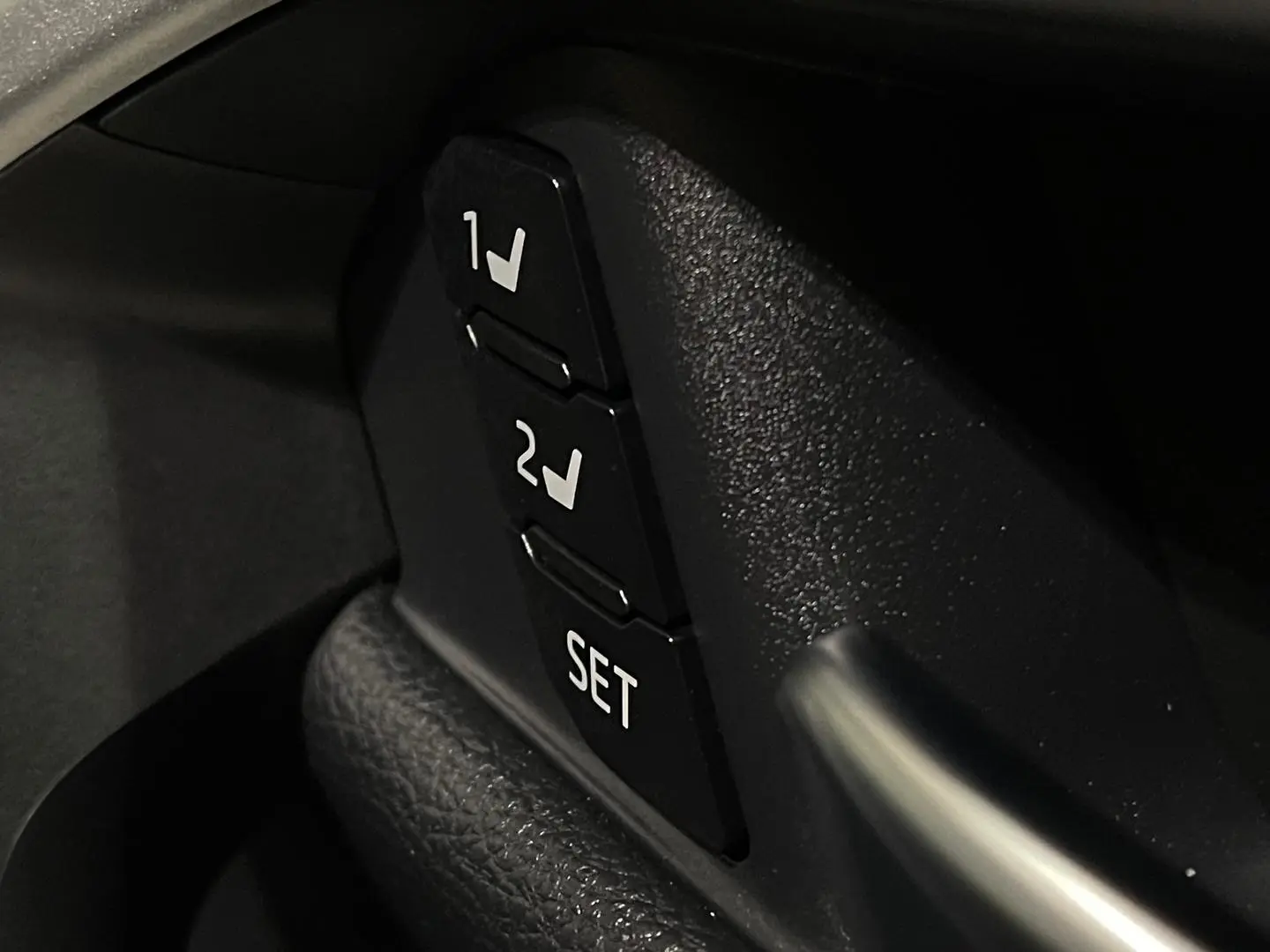 2020 Hyundai i30 Gallery Image 24