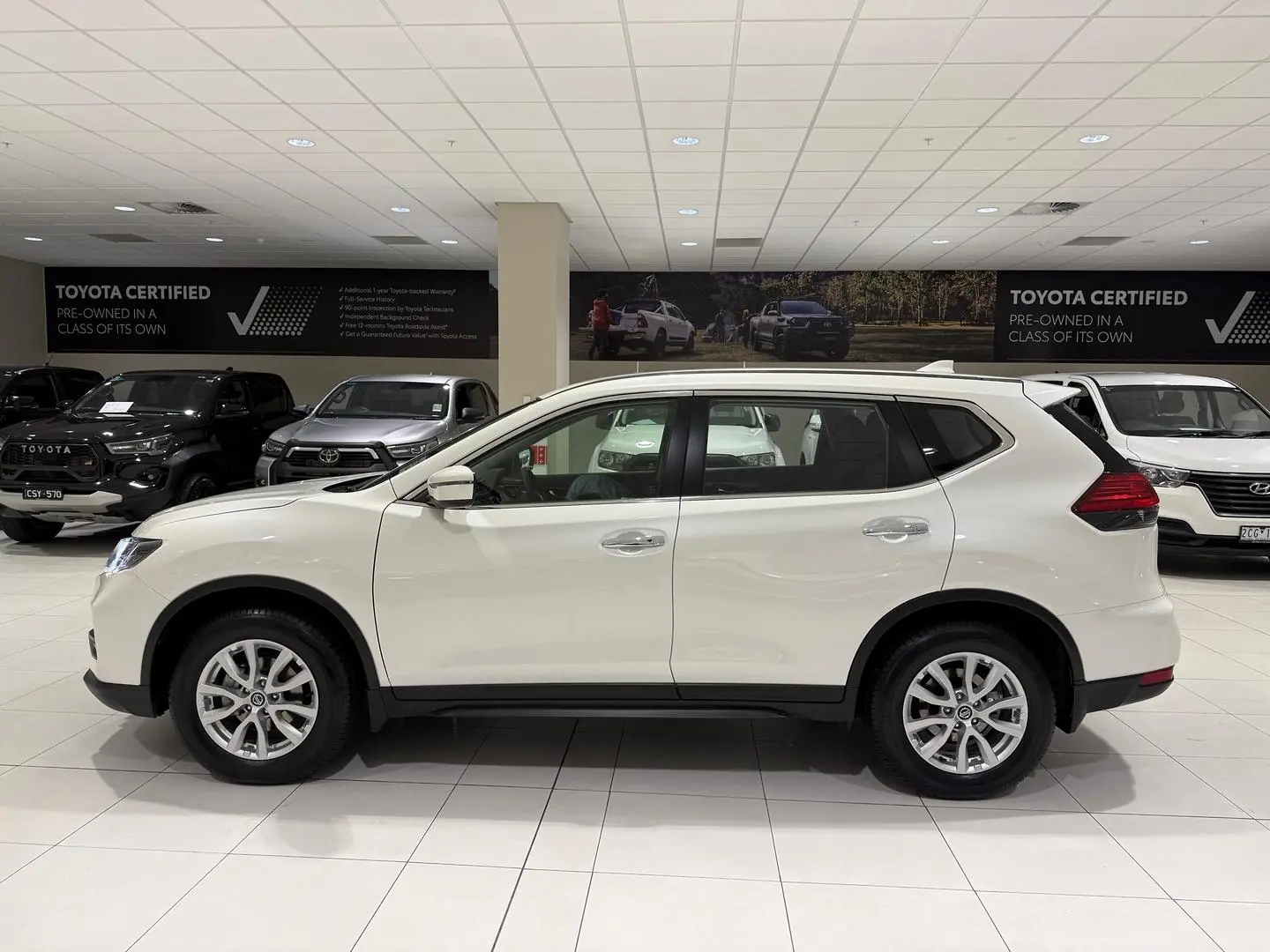 2020 Nissan X-TRAIL Gallery Image 5