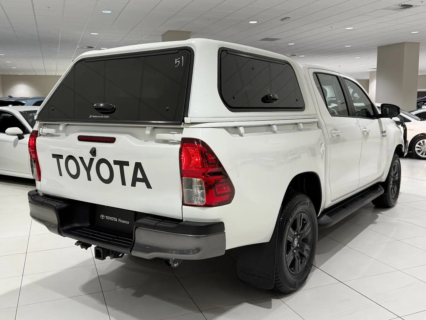 2022 Toyota Hilux Gallery Image 10
