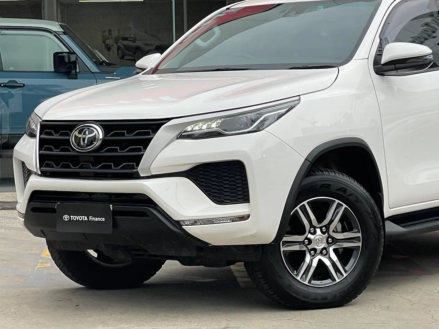 2021 Toyota Fortuner Gallery Image 6