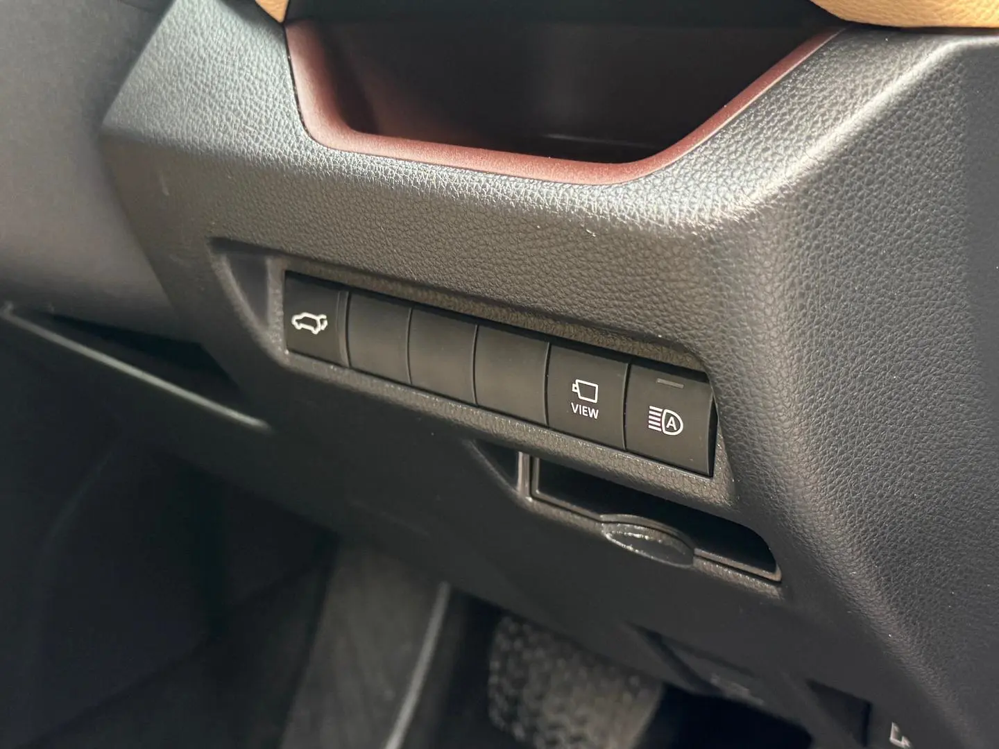 2022 Toyota RAV4 Gallery Image 15