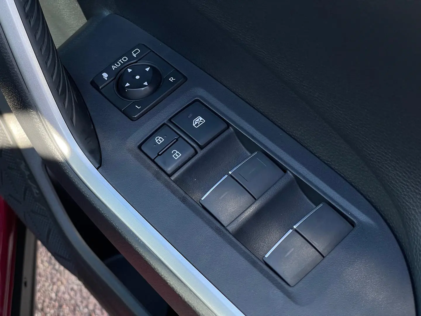 2023 Toyota RAV4 Gallery Image 14