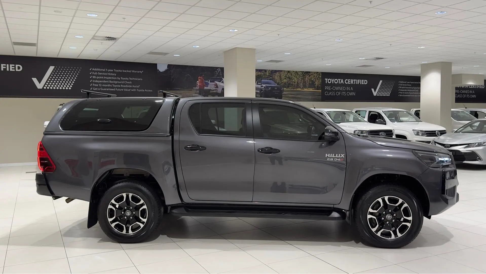 2024 Toyota Hilux Gallery Image 2