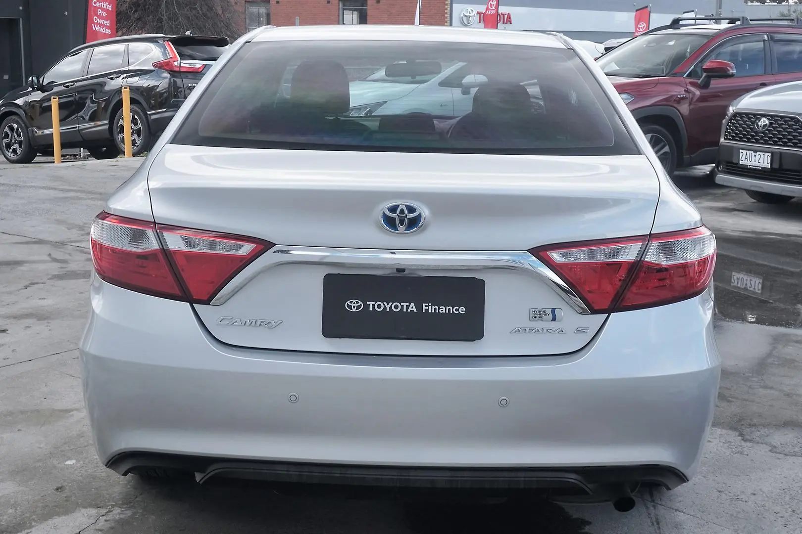 2015 Toyota Camry Gallery Image 4