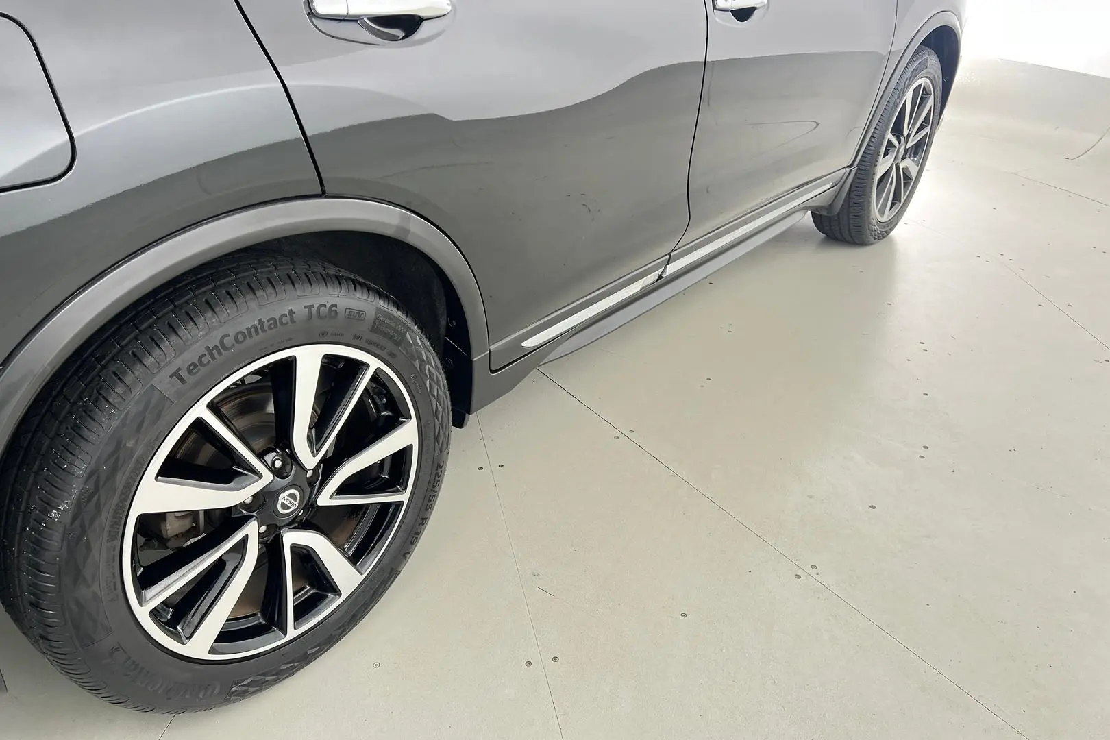2018 Nissan X-TRAIL Gallery Image 5