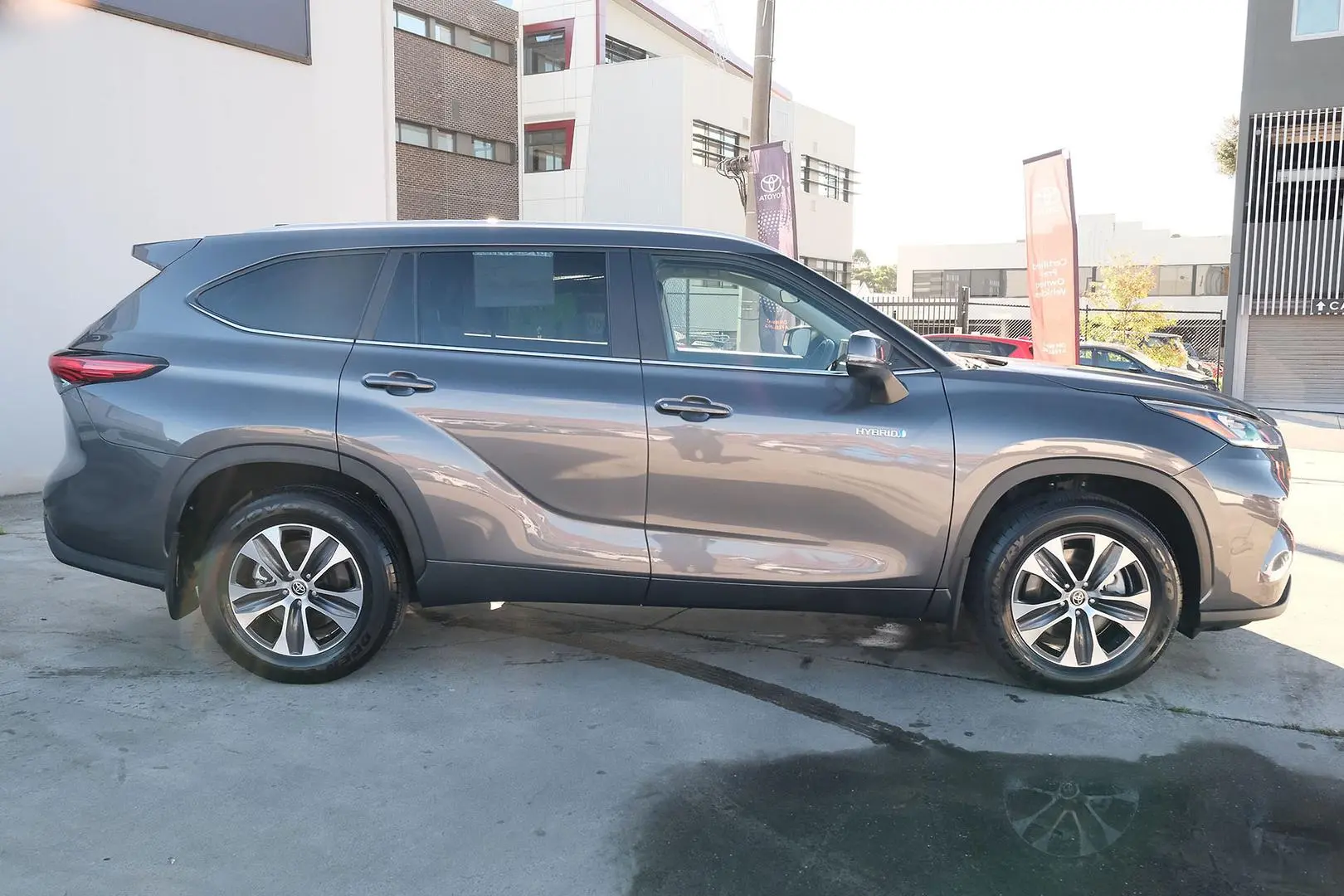 2023 Toyota Kluger Gallery Image 5