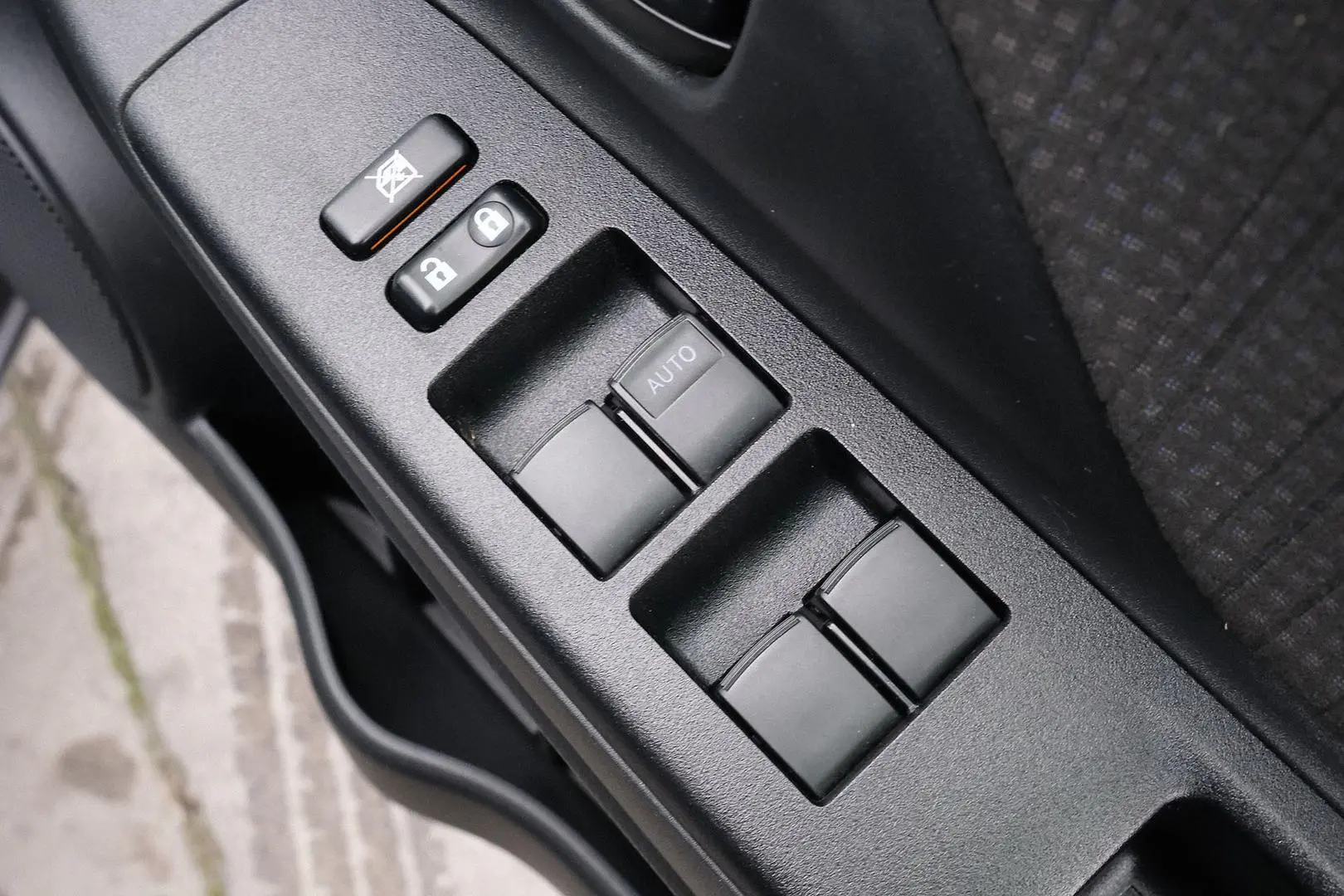 2019 Toyota Yaris Gallery Image 16