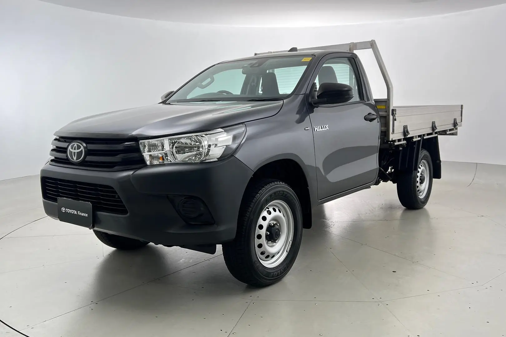 2022 Toyota Hilux Gallery Image 11
