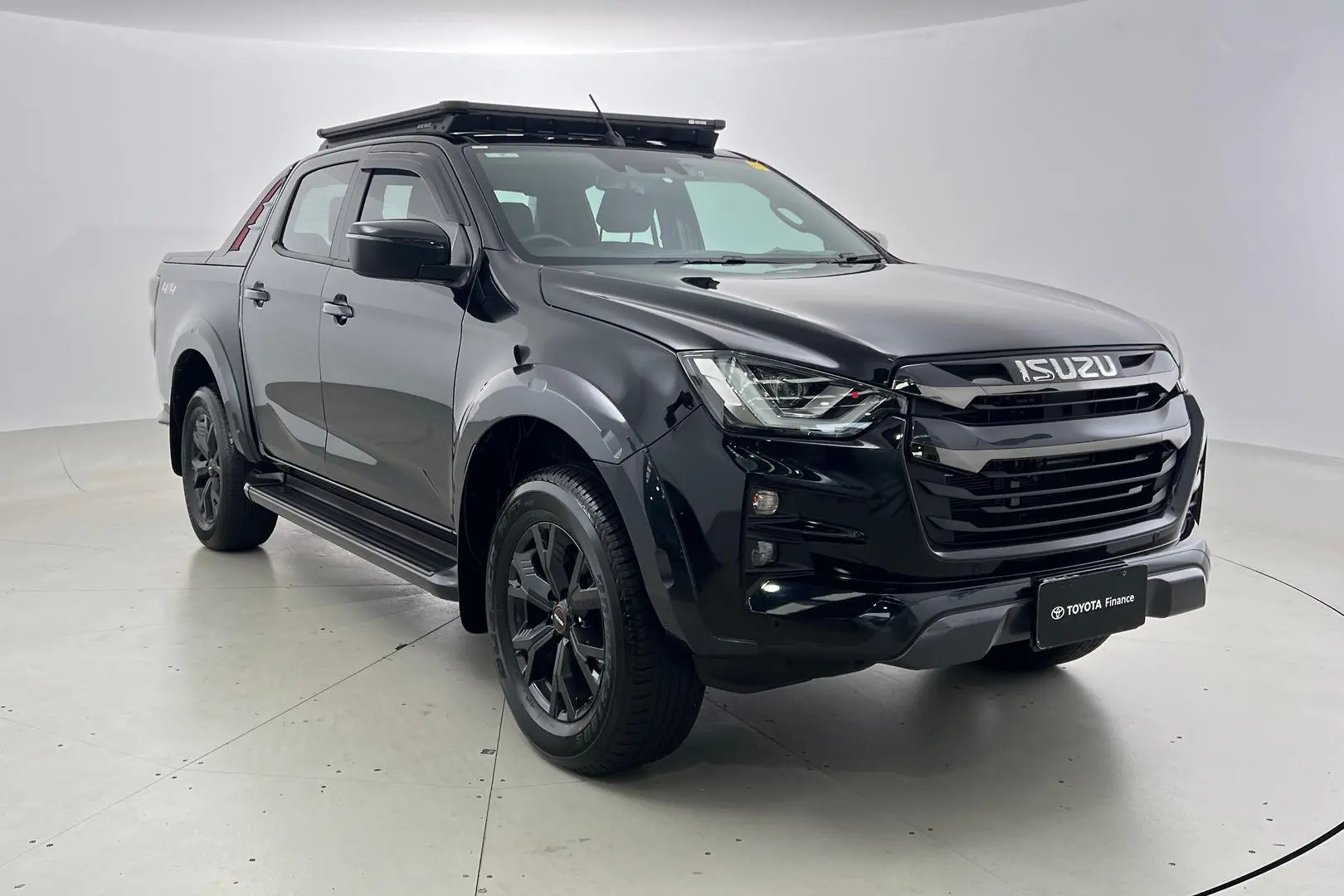 2023 Isuzu D-MAX Gallery Image 1