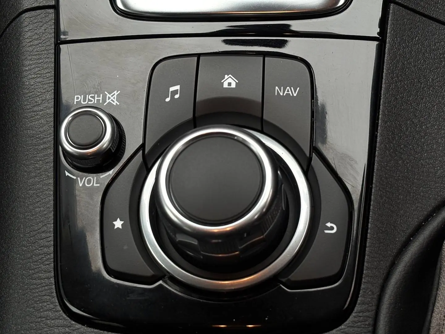 2017 Mazda 3 Gallery Image 17