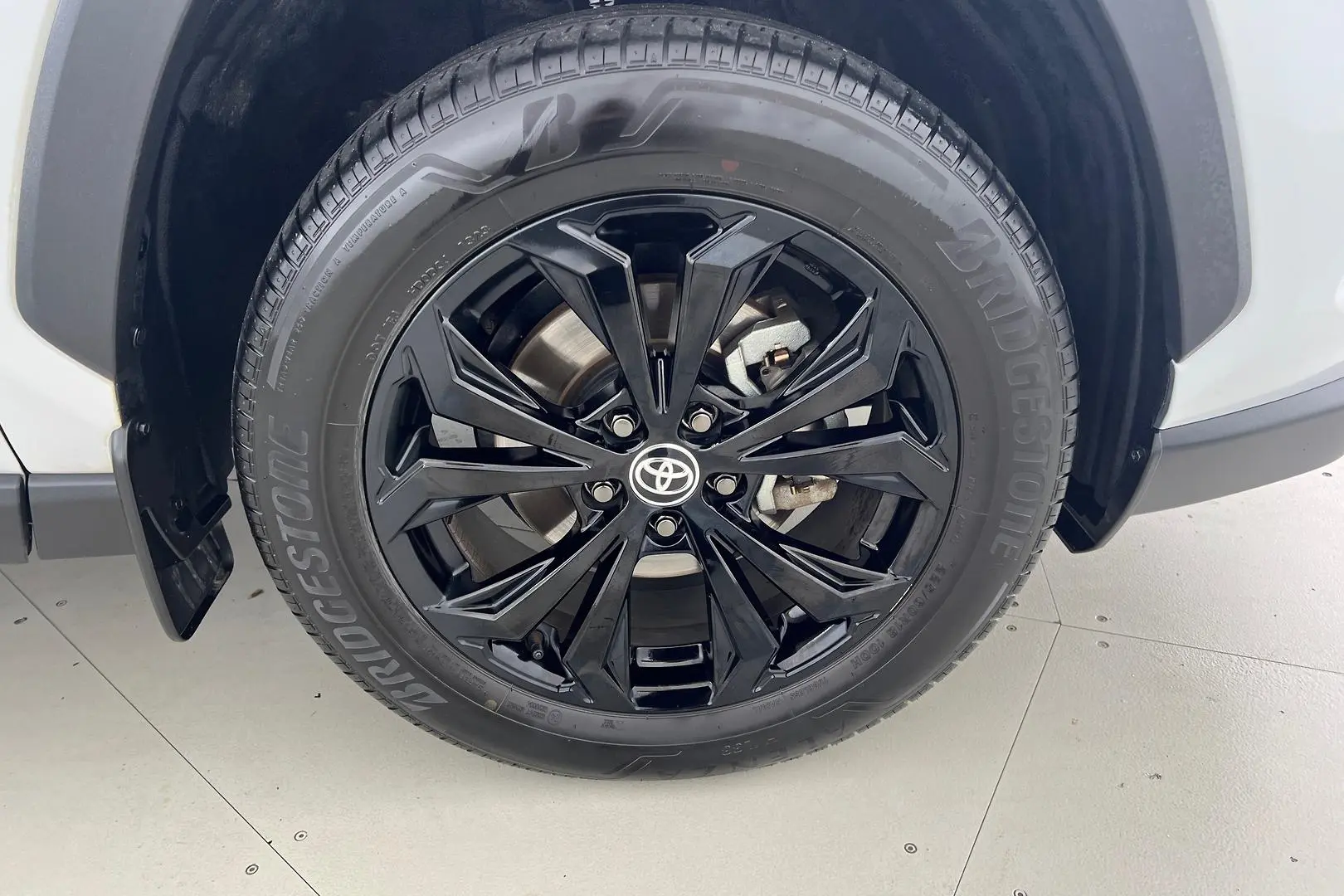 2023 Toyota RAV4 Gallery Image 21