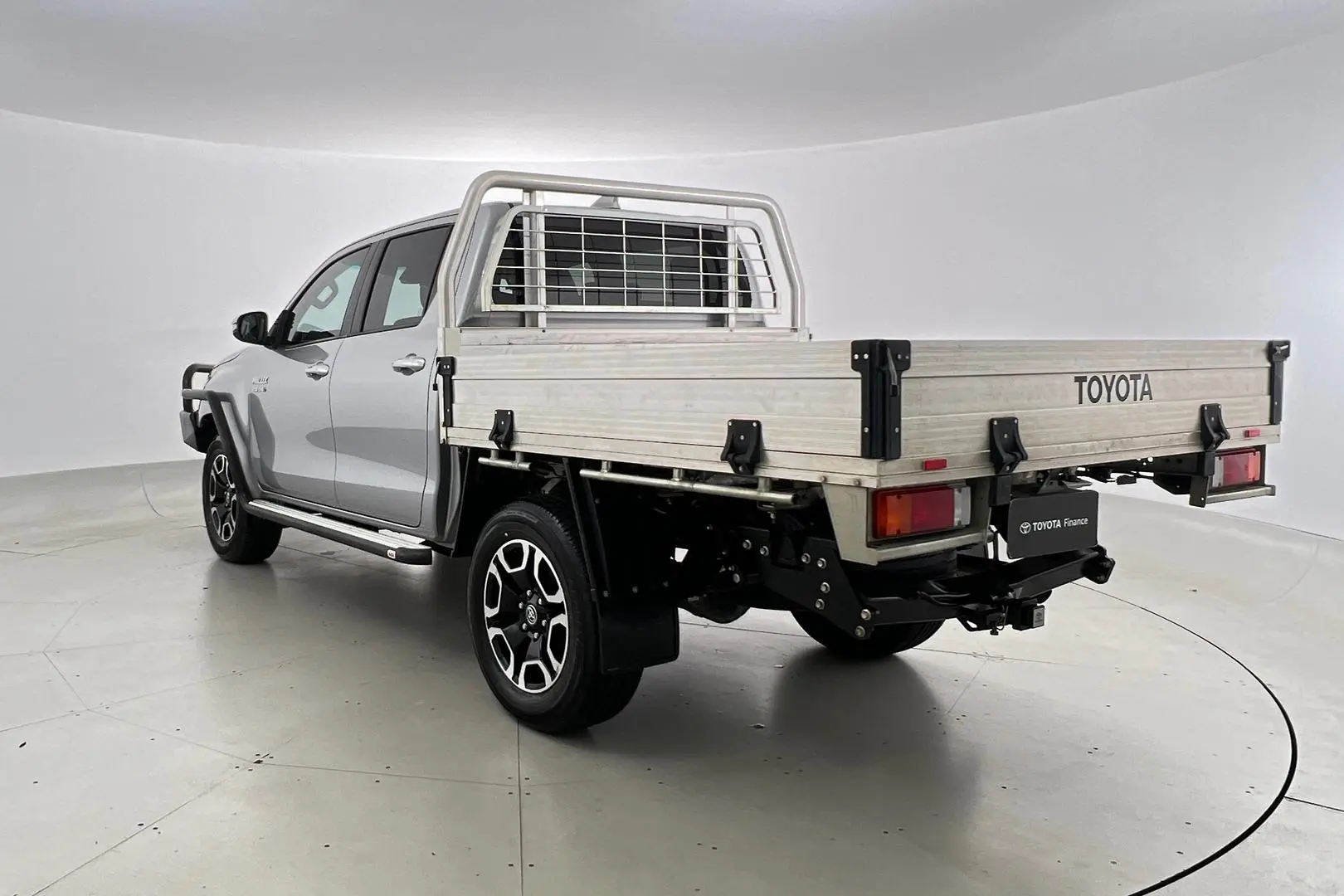 2022 Toyota Hilux Gallery Image 8