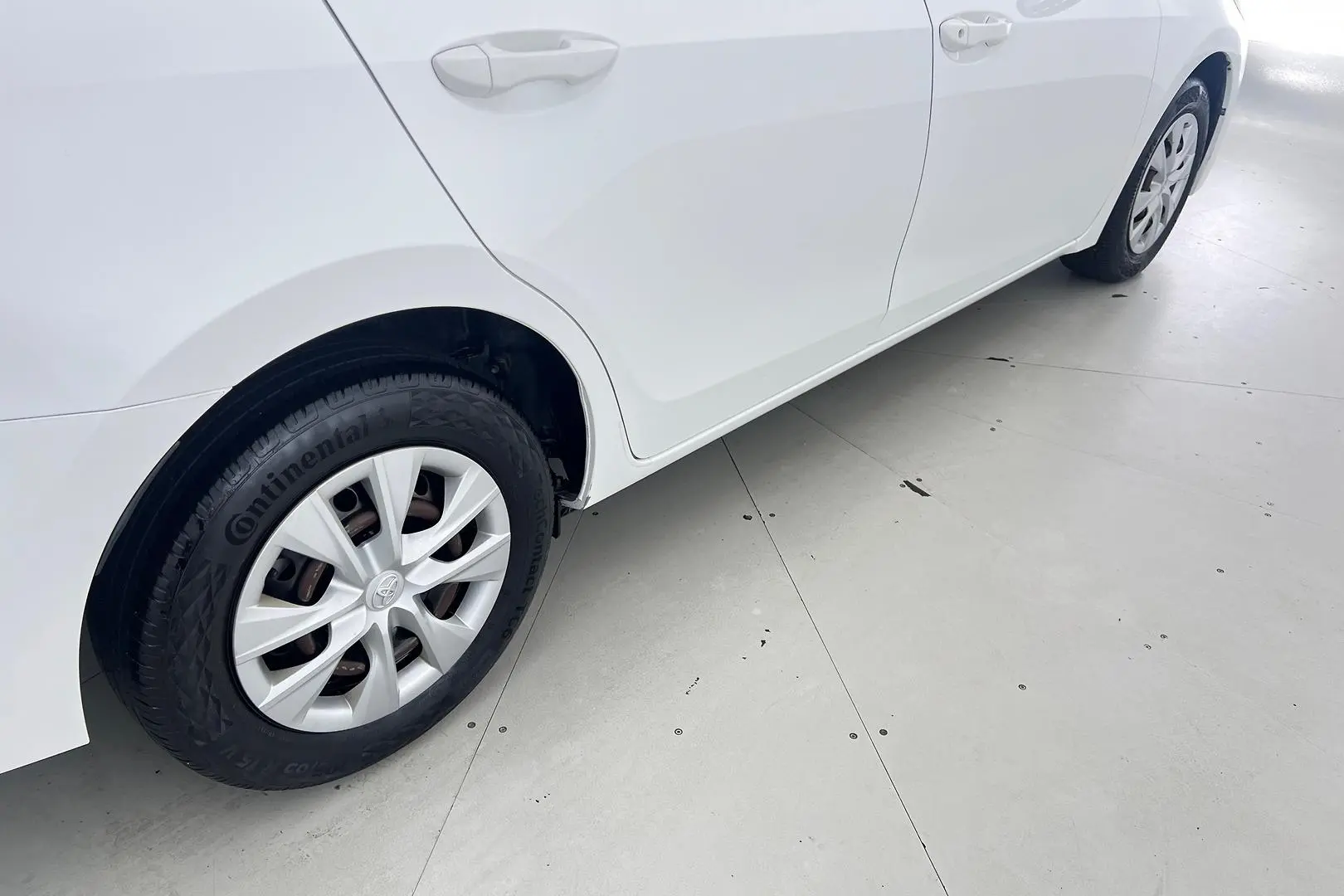 2018 Toyota Corolla Gallery Image 5