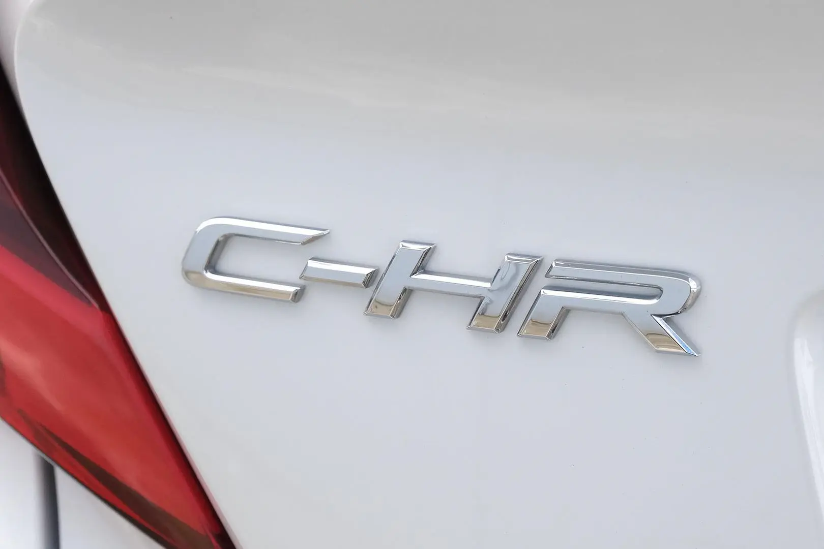 2022 Toyota C-HR Gallery Image 21