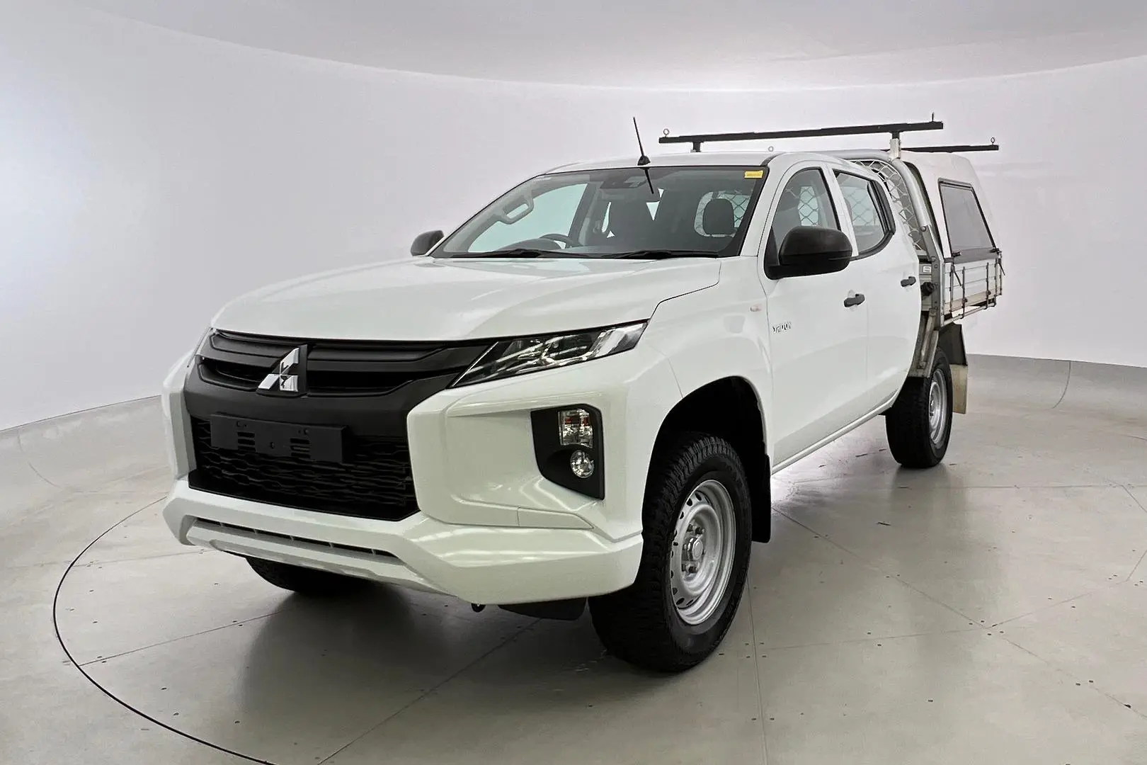 2019 Mitsubishi Triton Gallery Image 8