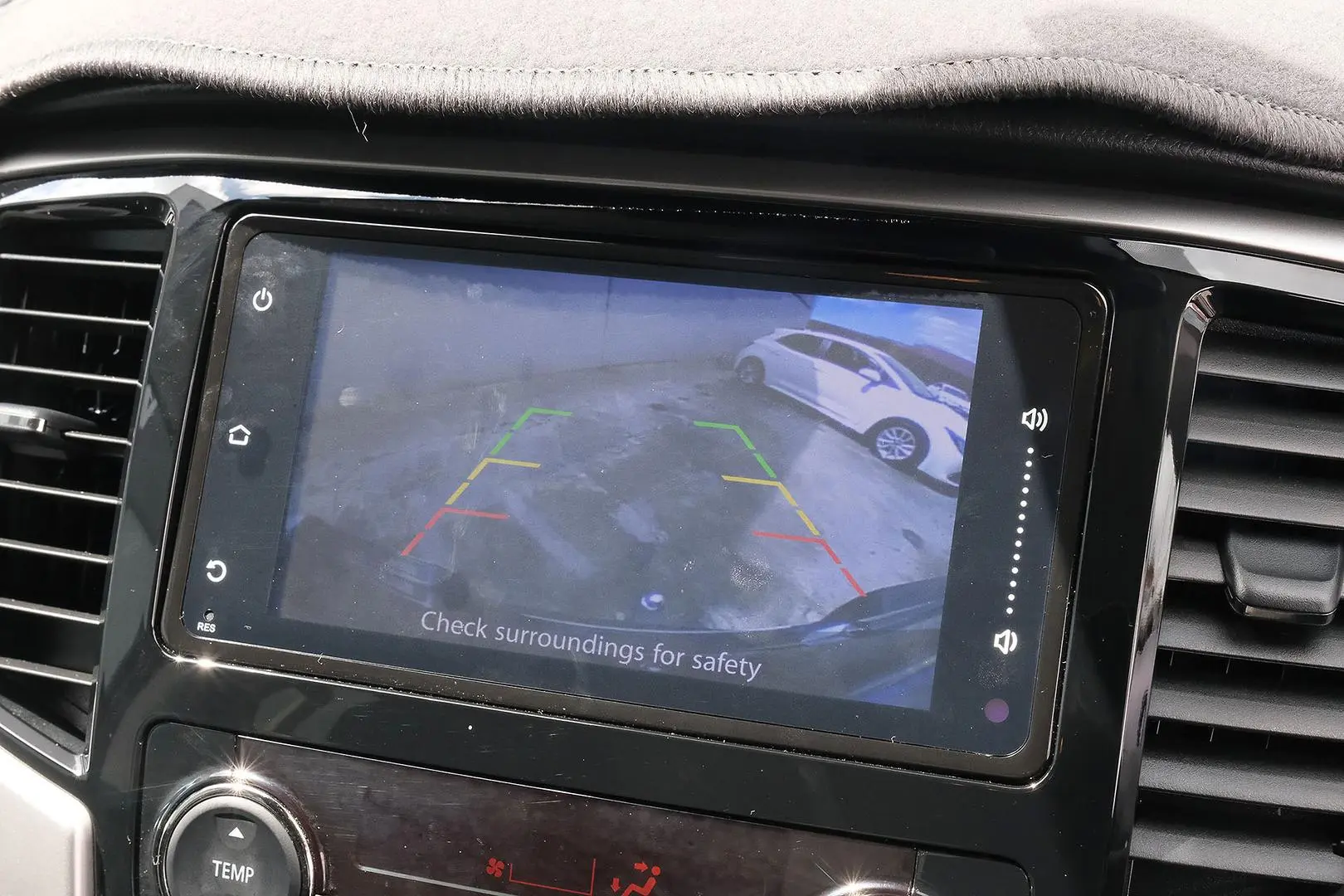 2022 Mitsubishi Triton Gallery Image 8