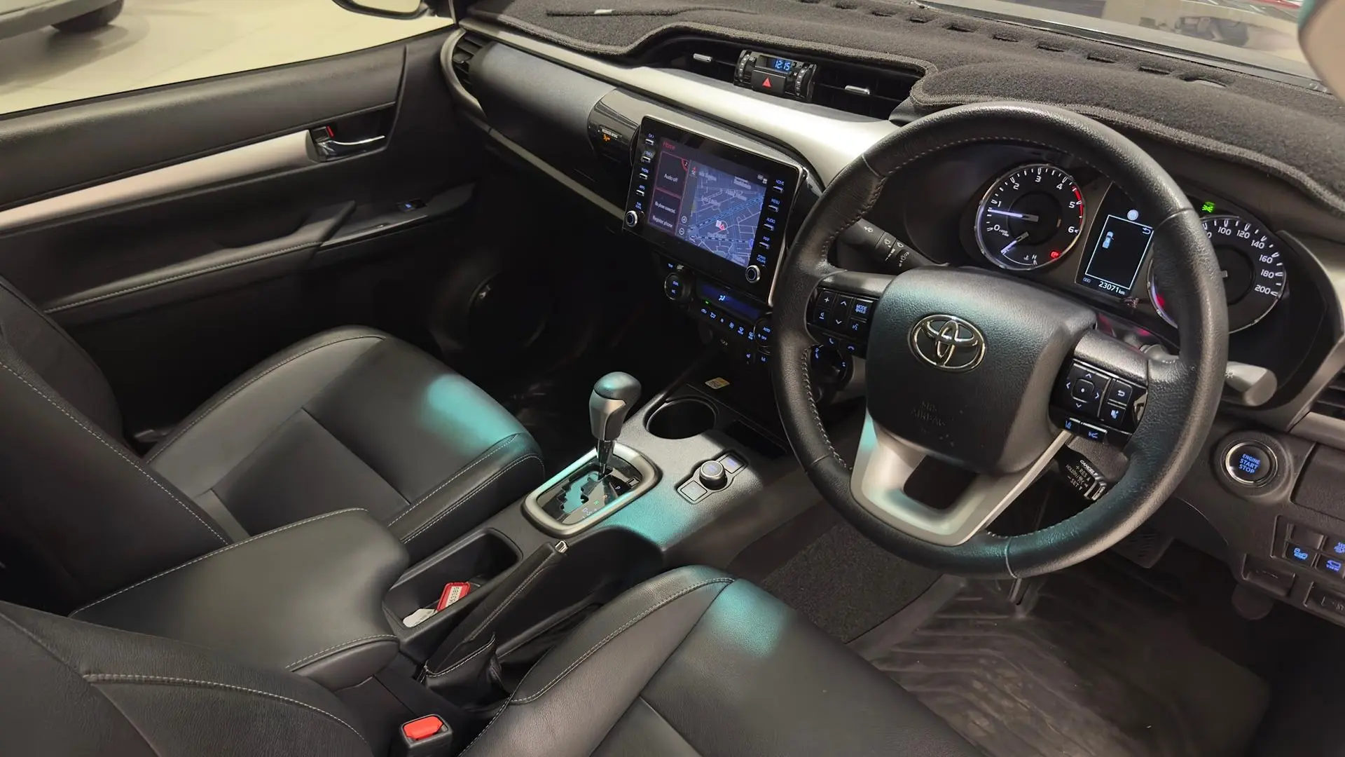 2024 Toyota Hilux Gallery Image 11