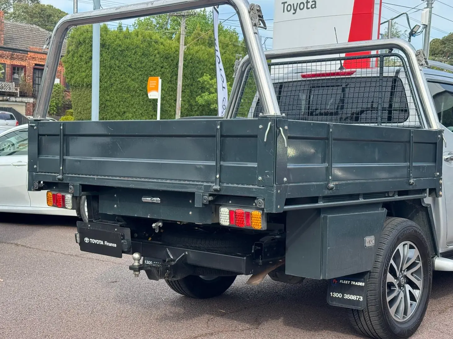 2020 Nissan Navara Gallery Image 5