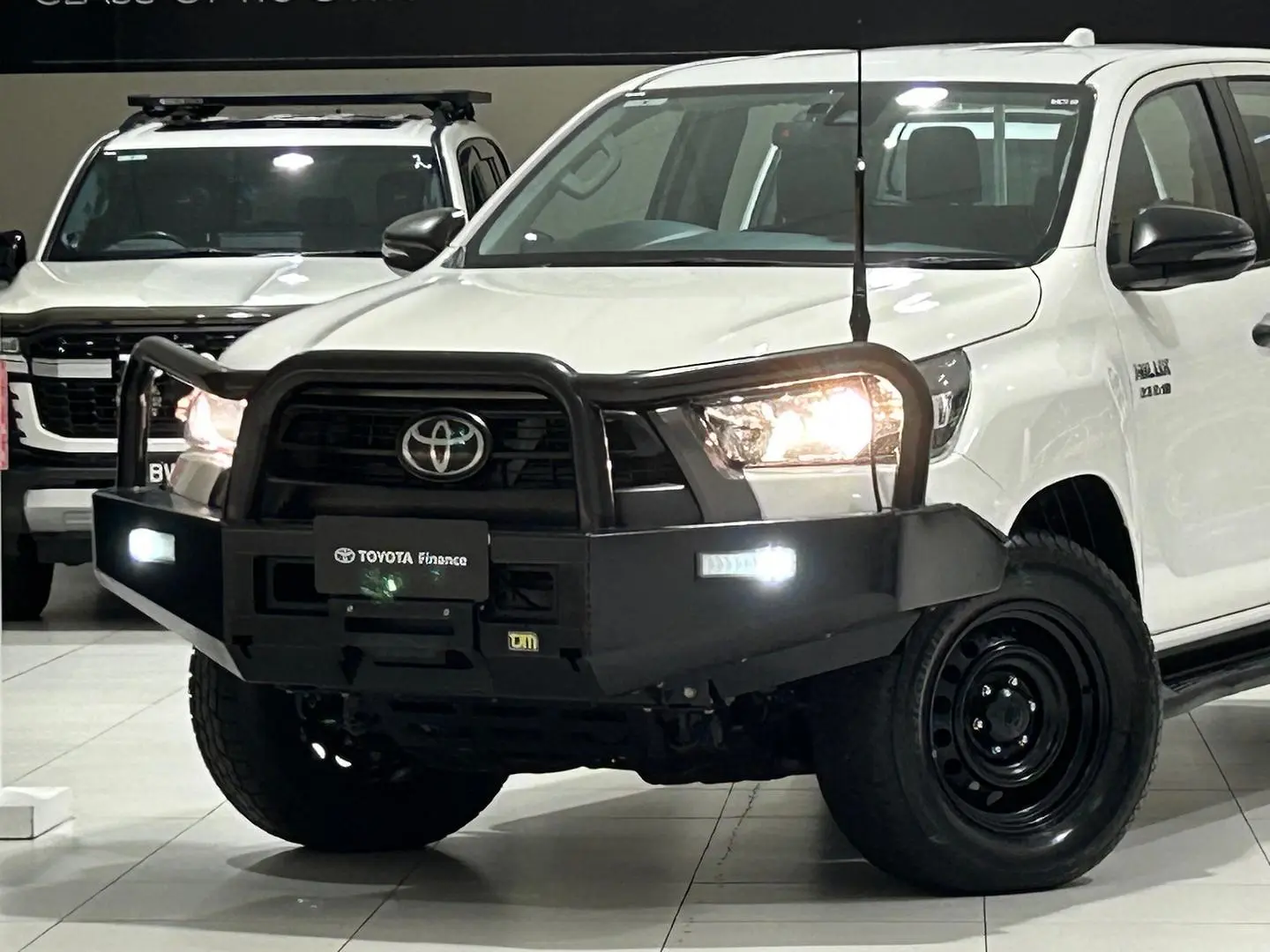 2022 Toyota Hilux Gallery Image 7