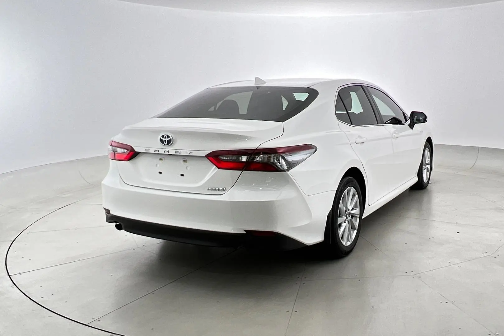 2021 Toyota Camry Gallery Image 3