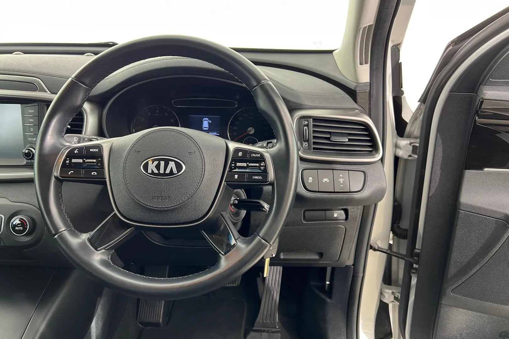 2019 Kia Sorento Gallery Image 12