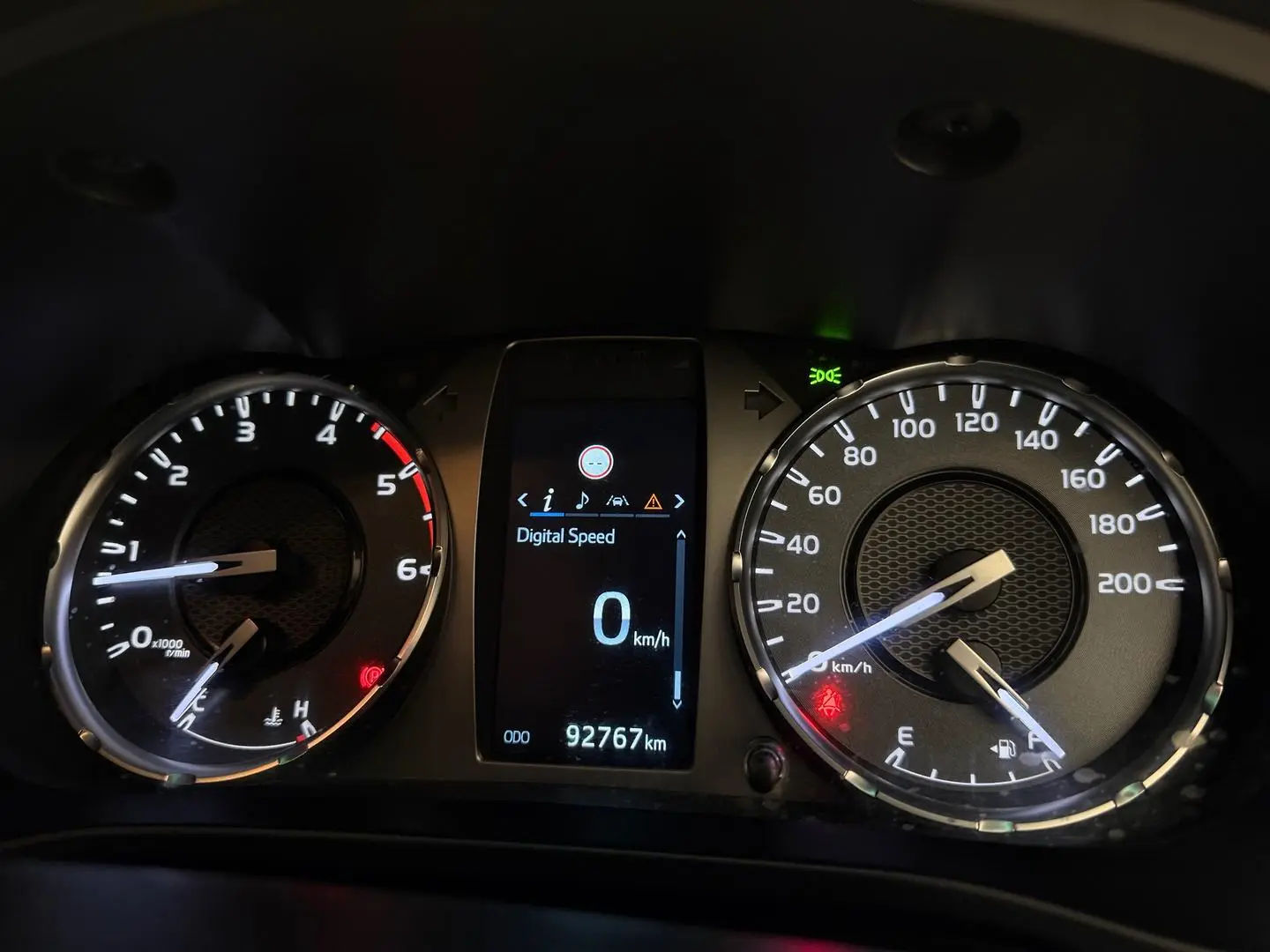 2021 Toyota Hilux Gallery Image 17