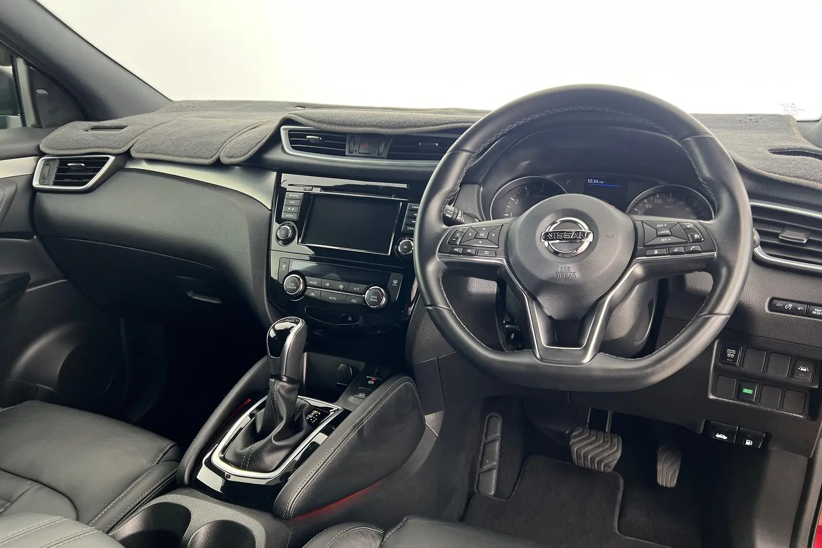 2020 Nissan QASHQAI Gallery Image 3