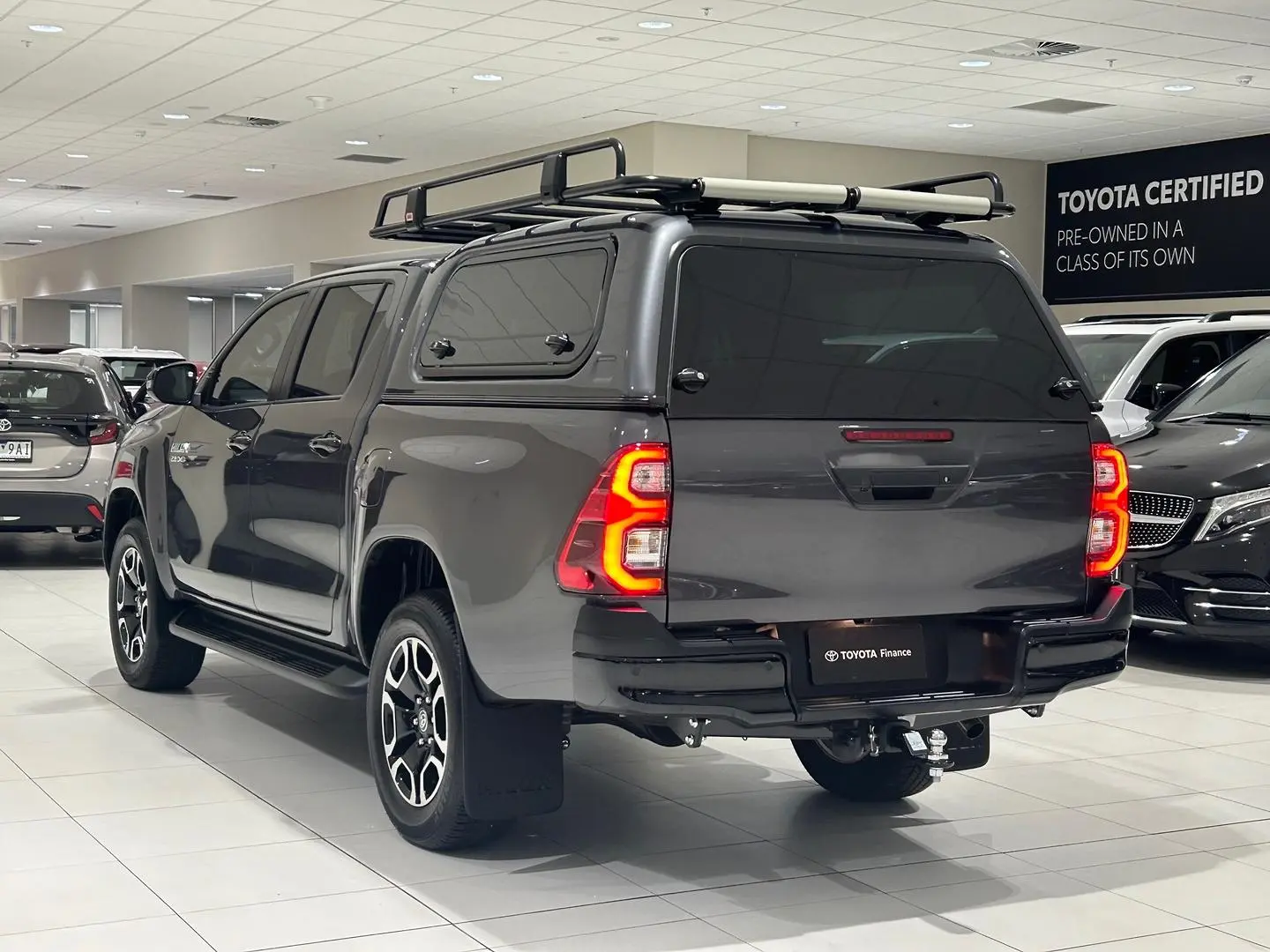 2024 Toyota Hilux Gallery Image 8