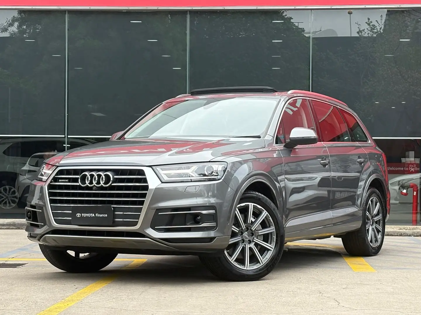 2017 Audi Q7 Gallery Image 5