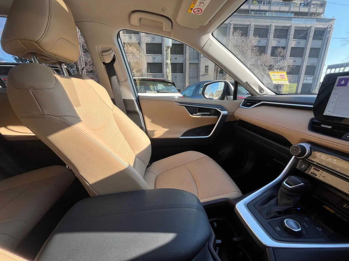 2024 Toyota RAV4 Gallery Image 27