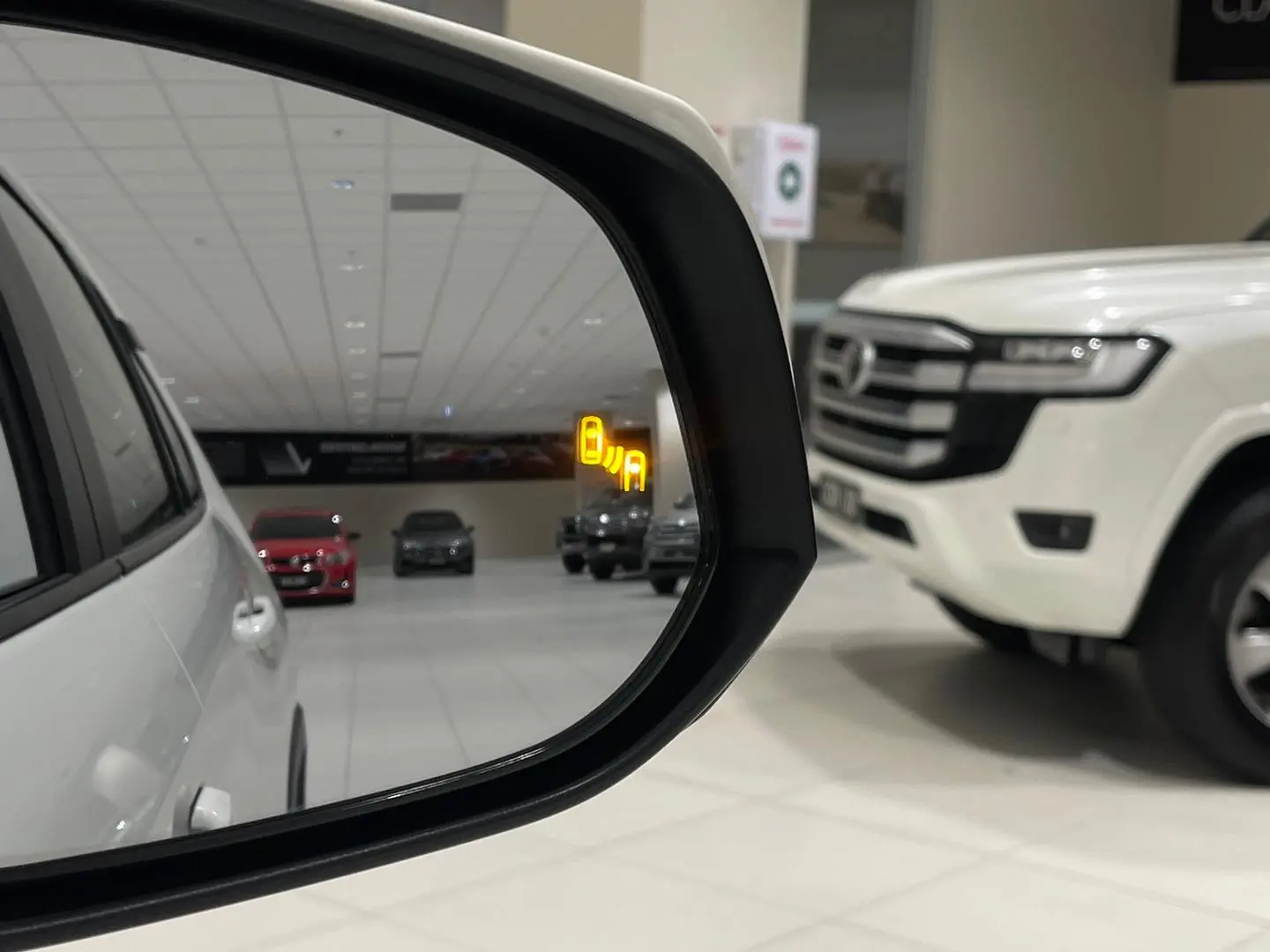 2024 Toyota RAV4 Gallery Image 11