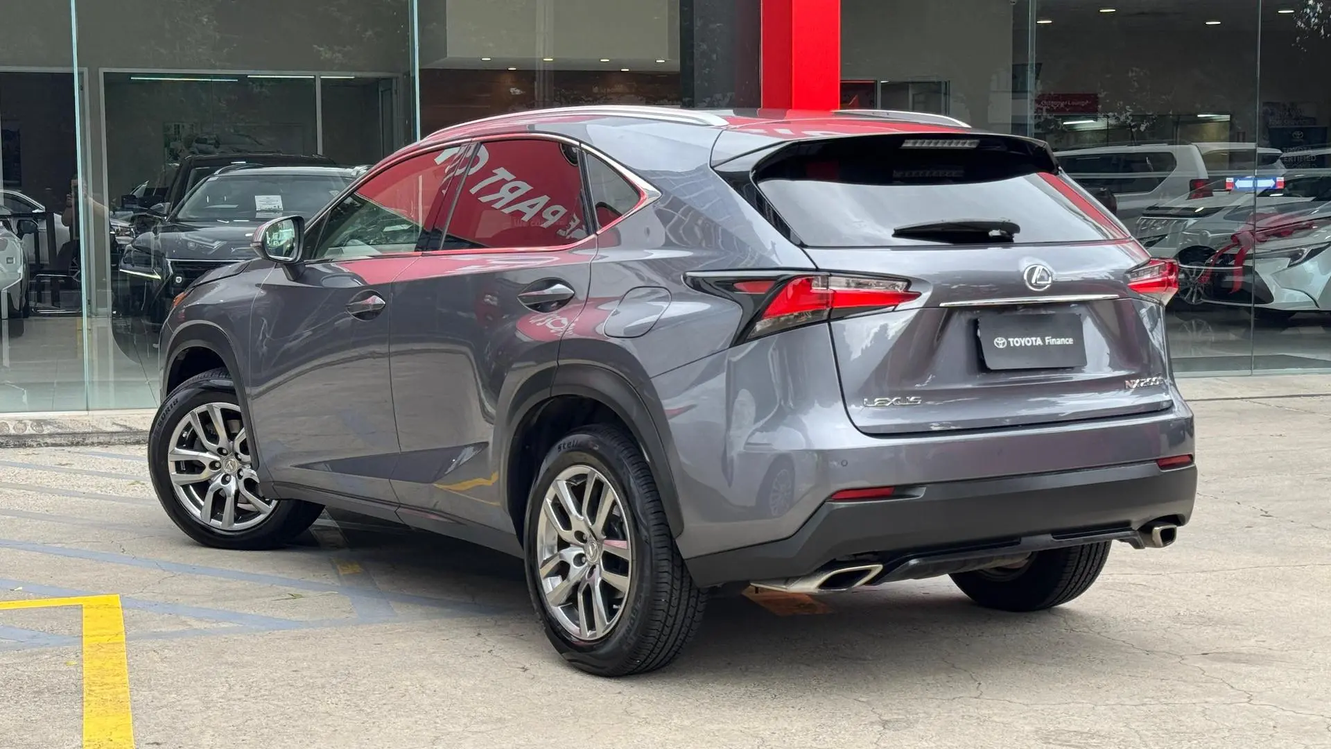 2016 Lexus Nx Gallery Image 2